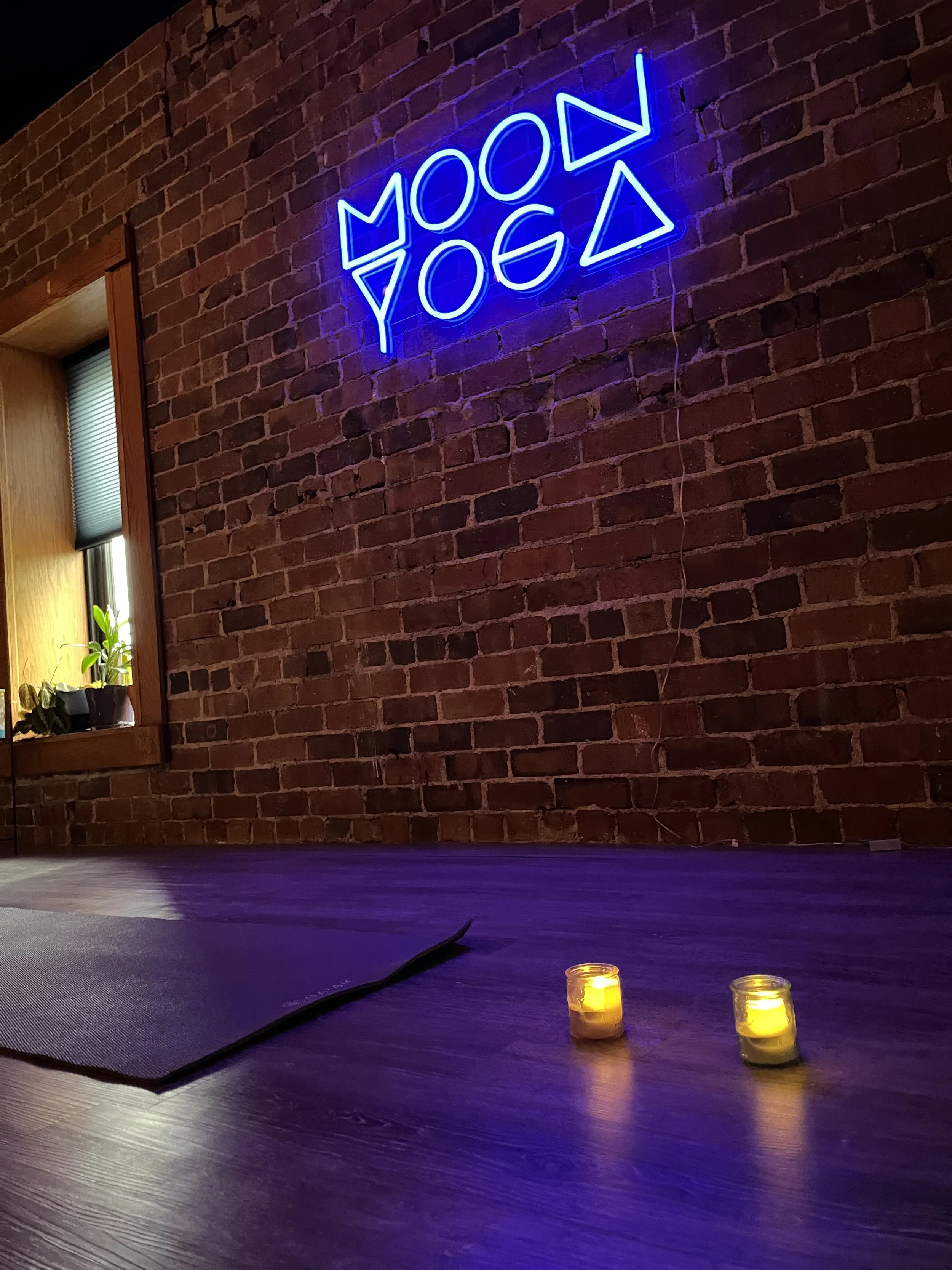 Moonlight Flow @ Moon Yoga
