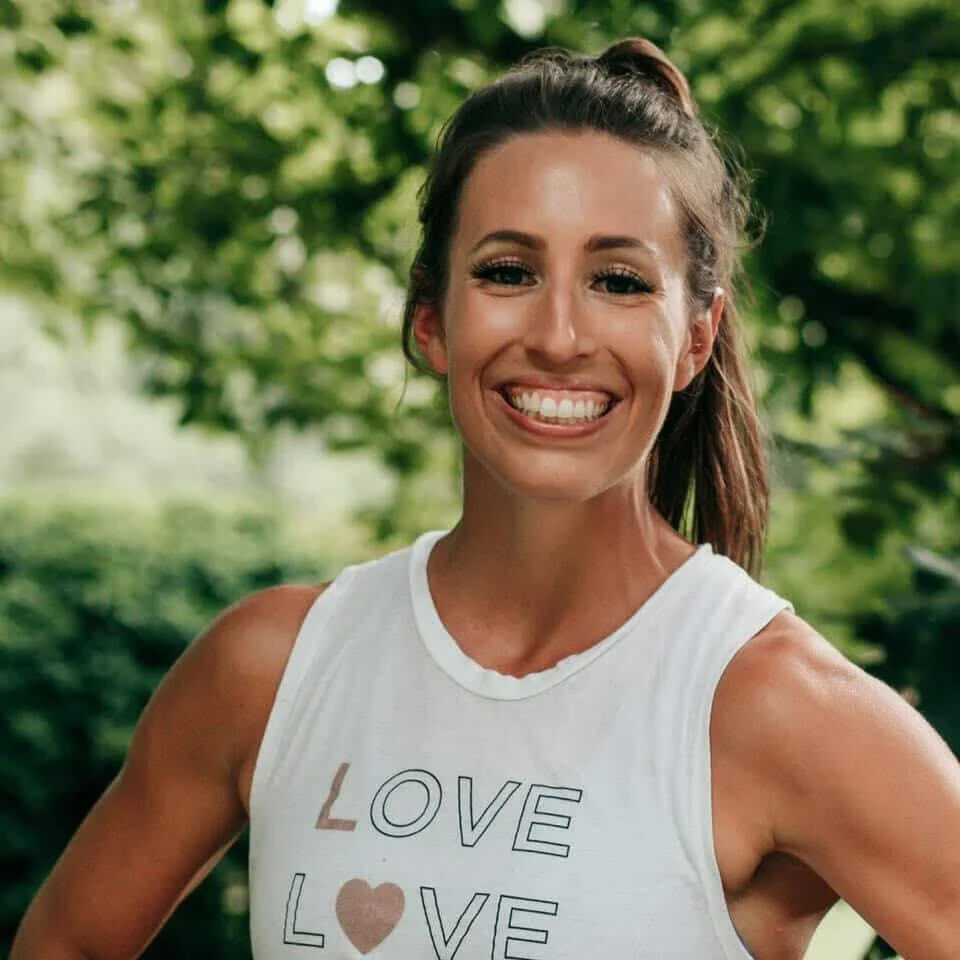 a picture of instructor Maggie Harris