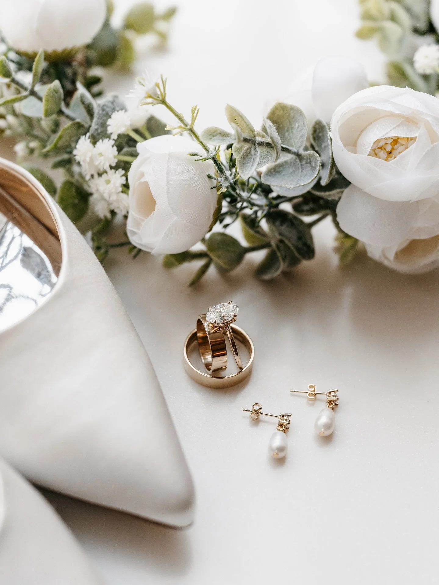 Less fuss, more meaning 🤍 

One year ago, Luke &amp; Jules said &ldquo;I do&rdquo; with just 14 of their immediate family members, followed by the sweetest backyard dinner. Intimate, intentional, and full of love &hellip; the way weddings should be.