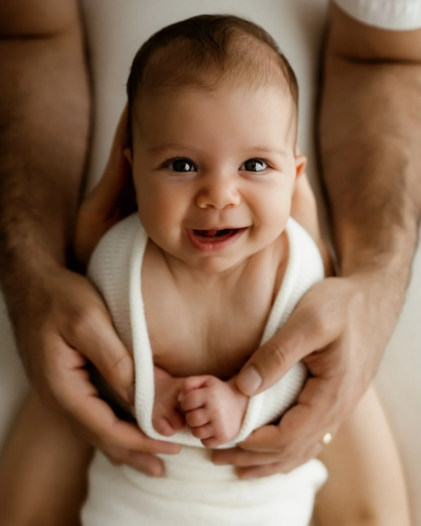 There&rsquo;s just something about older babies&hellip; the sweet giggles, big personalities and those curious little eyes. 🥲🫶🏻🤍

It was such a blessing having Mark, Mackenzie and their sweet little girl in the studio! From their wedding day&hell