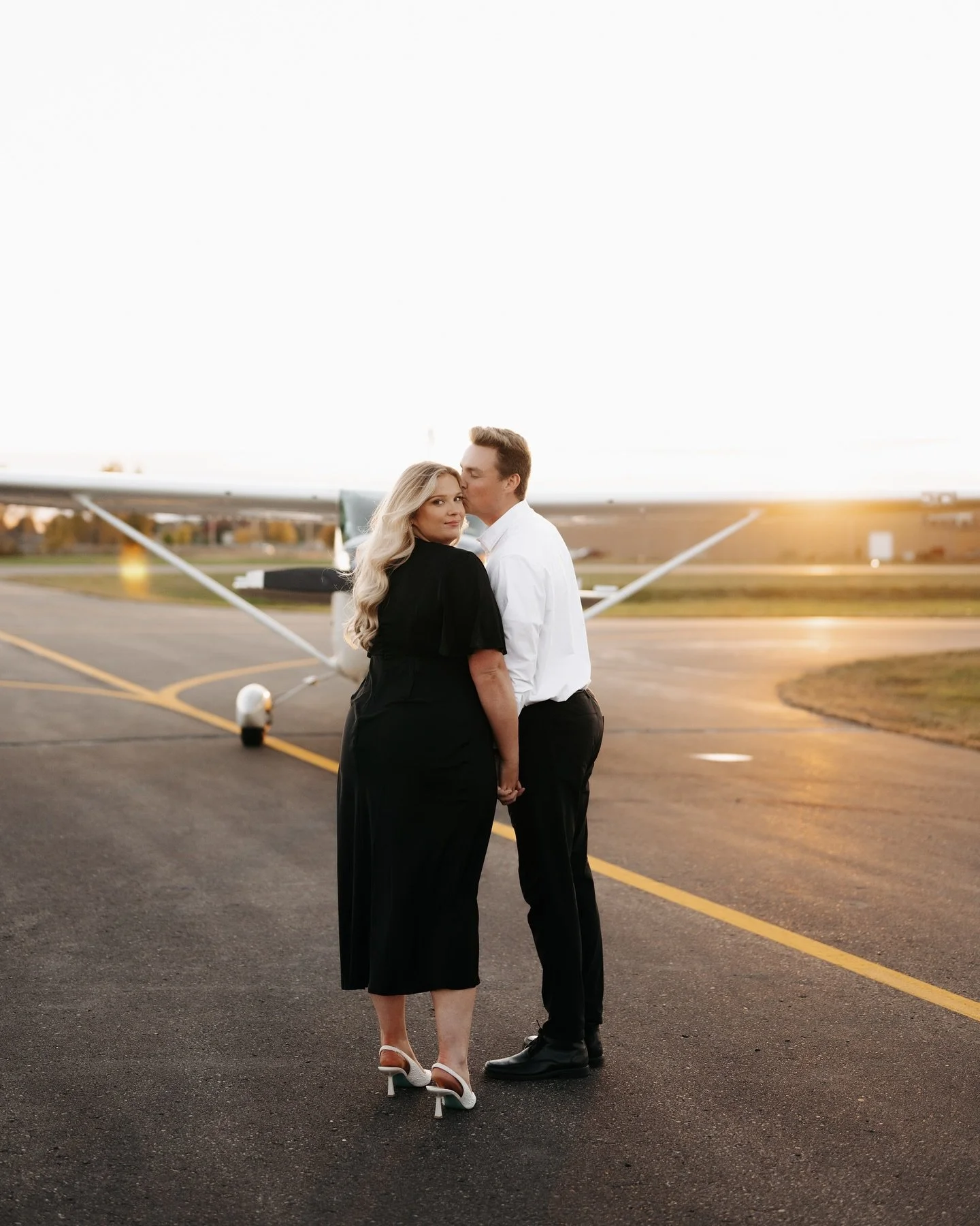 Love is in the air 🤍 (literally ✈️) 

Just 2 months away from takeoff 🫶🏻

#mnwedding #mnweddingphotographer #weddingphotography #weddingphotographer #mnphotographer #minnesotaphotographer