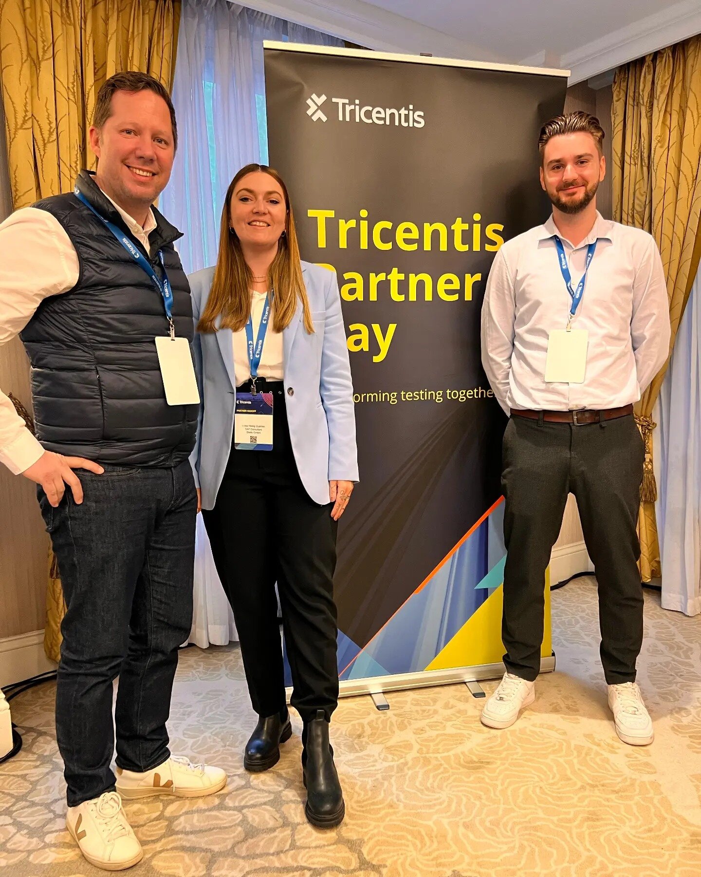 Tricentis Partner Kick-Off 2024 🚀 

This week Luisa H&ouml;lig Gusm&atilde;o and Nico Specht, (Testing Experts), Vincent Sommer D'Yvoire (Head of Business Development), and Felipe Nogueira (CEO) flew to London for two immersive days of knowledge exp