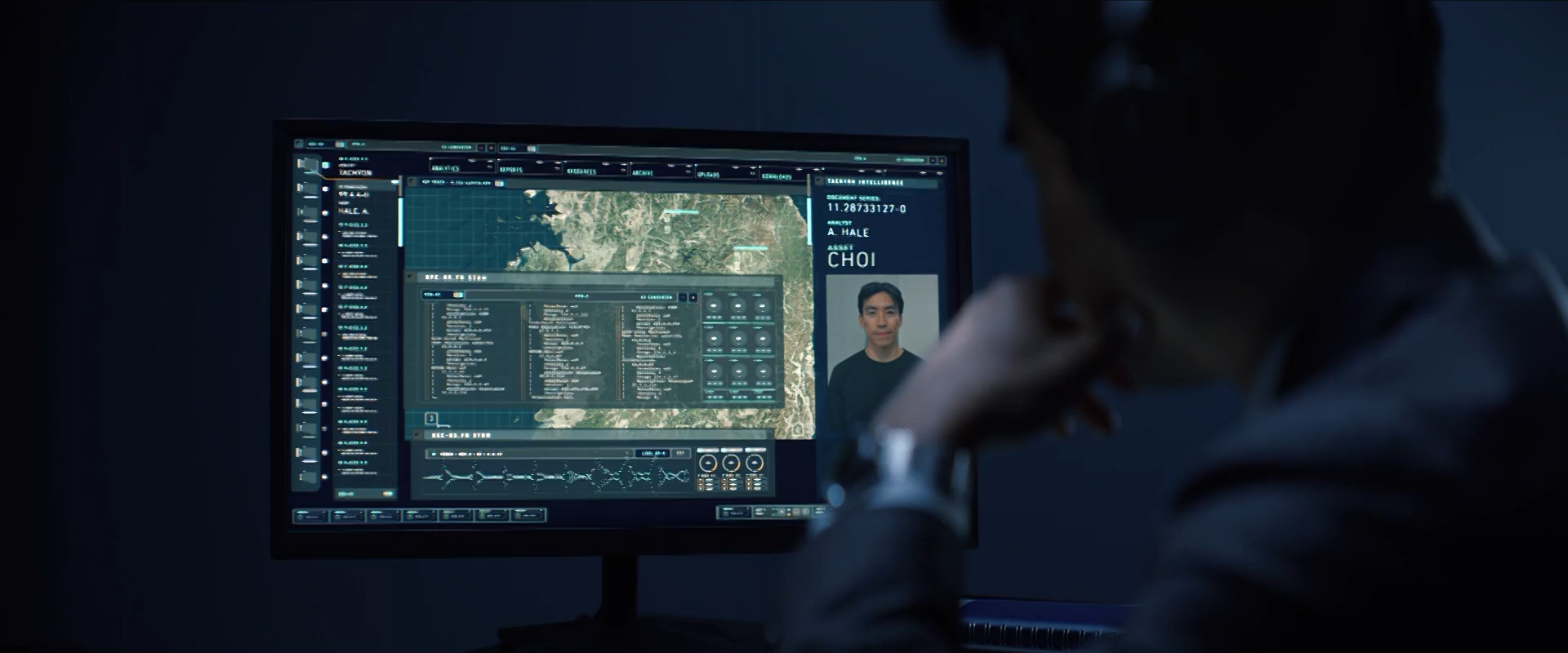 Cope S01E01 14 - Desktop Computer Choi (0-13-47-16).png