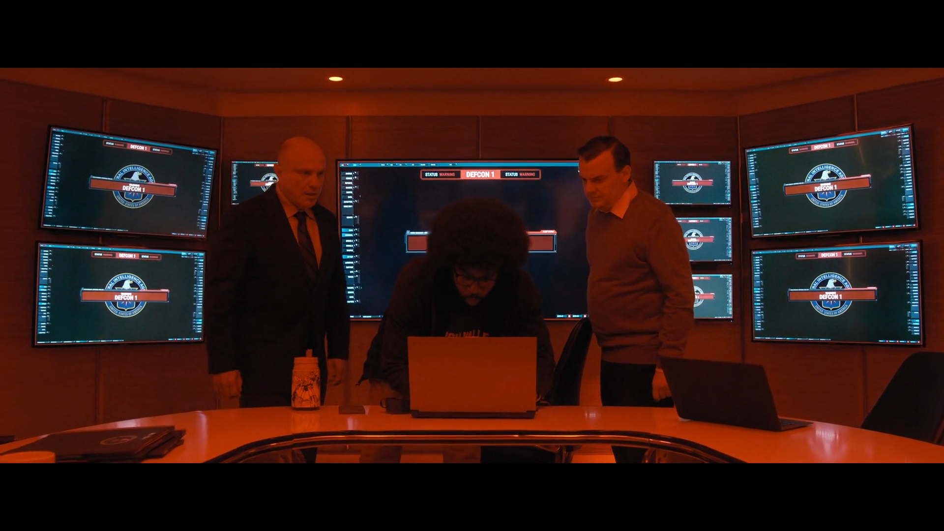 FUBAR - S02E07_Clip108_00059.png