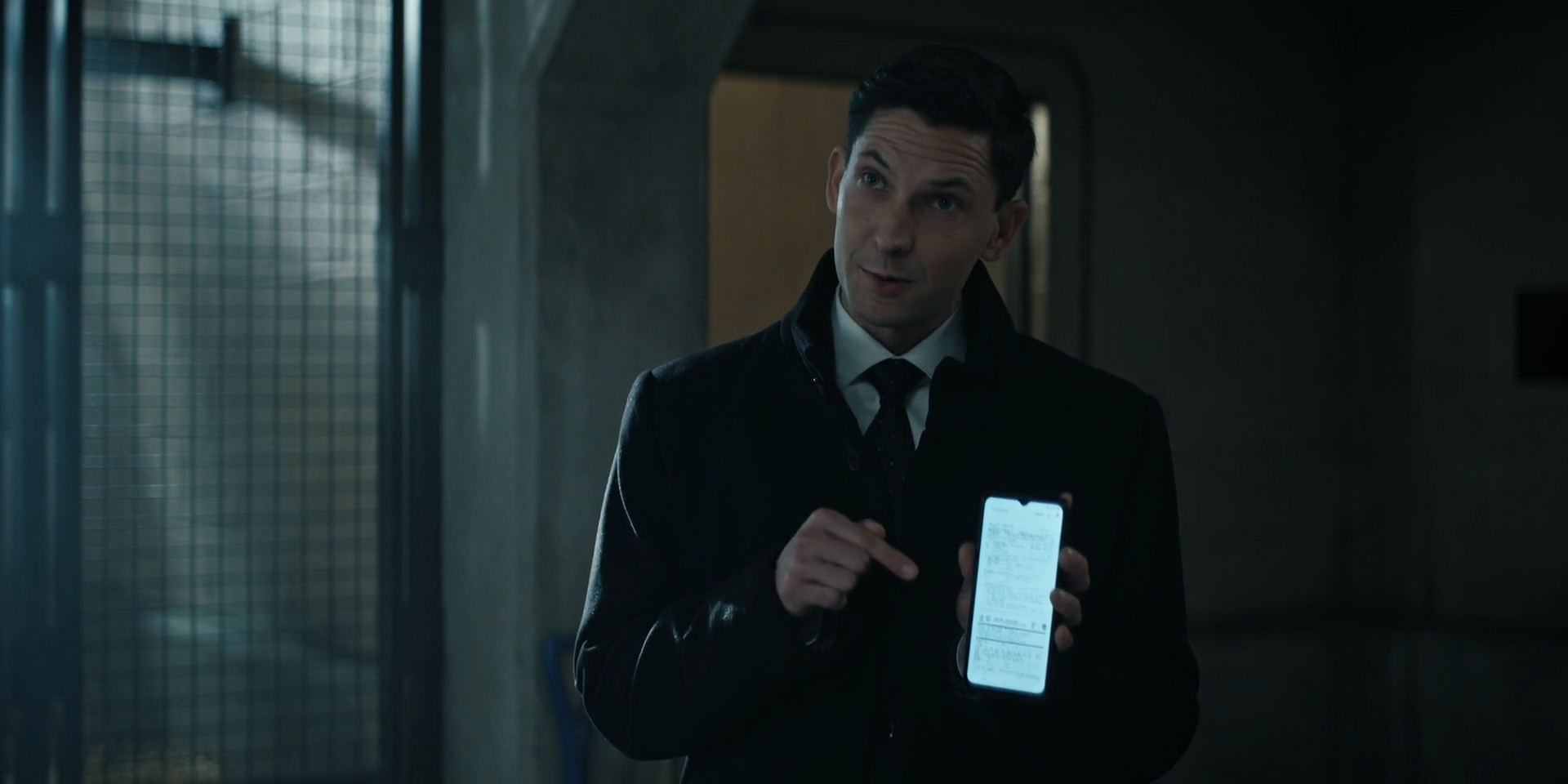 Reacher S2E5 Playback 12 - Phone (0-20-58-23).png