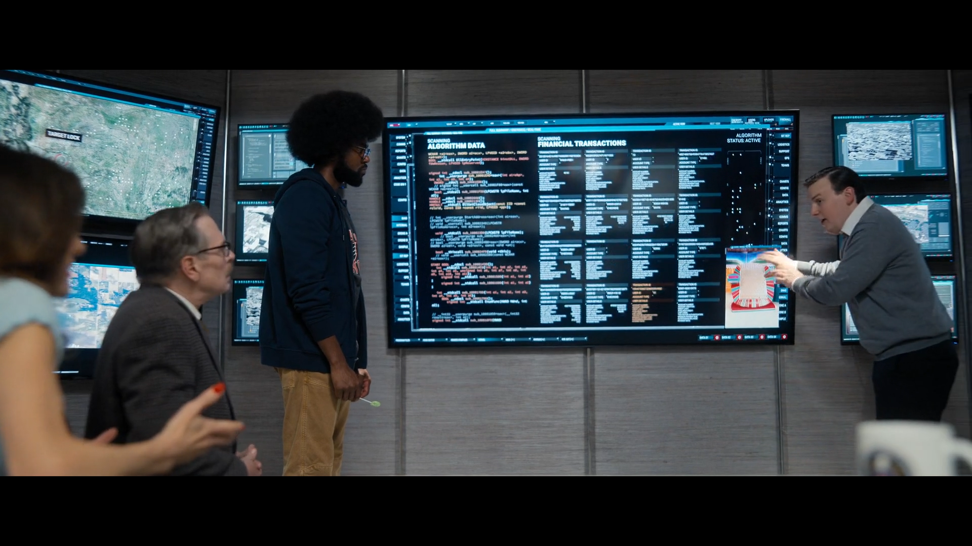 FUBAR - S02E07_Clip103_00304.png