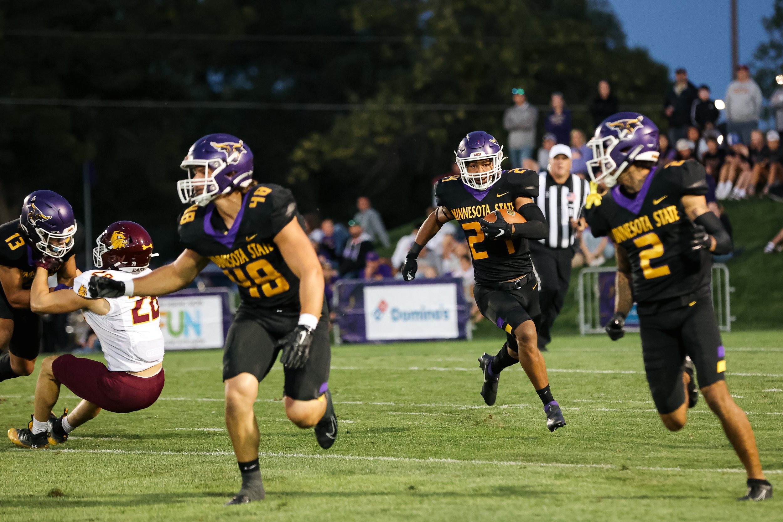 MSU mavericks Wide Receiver running the ball.jpg