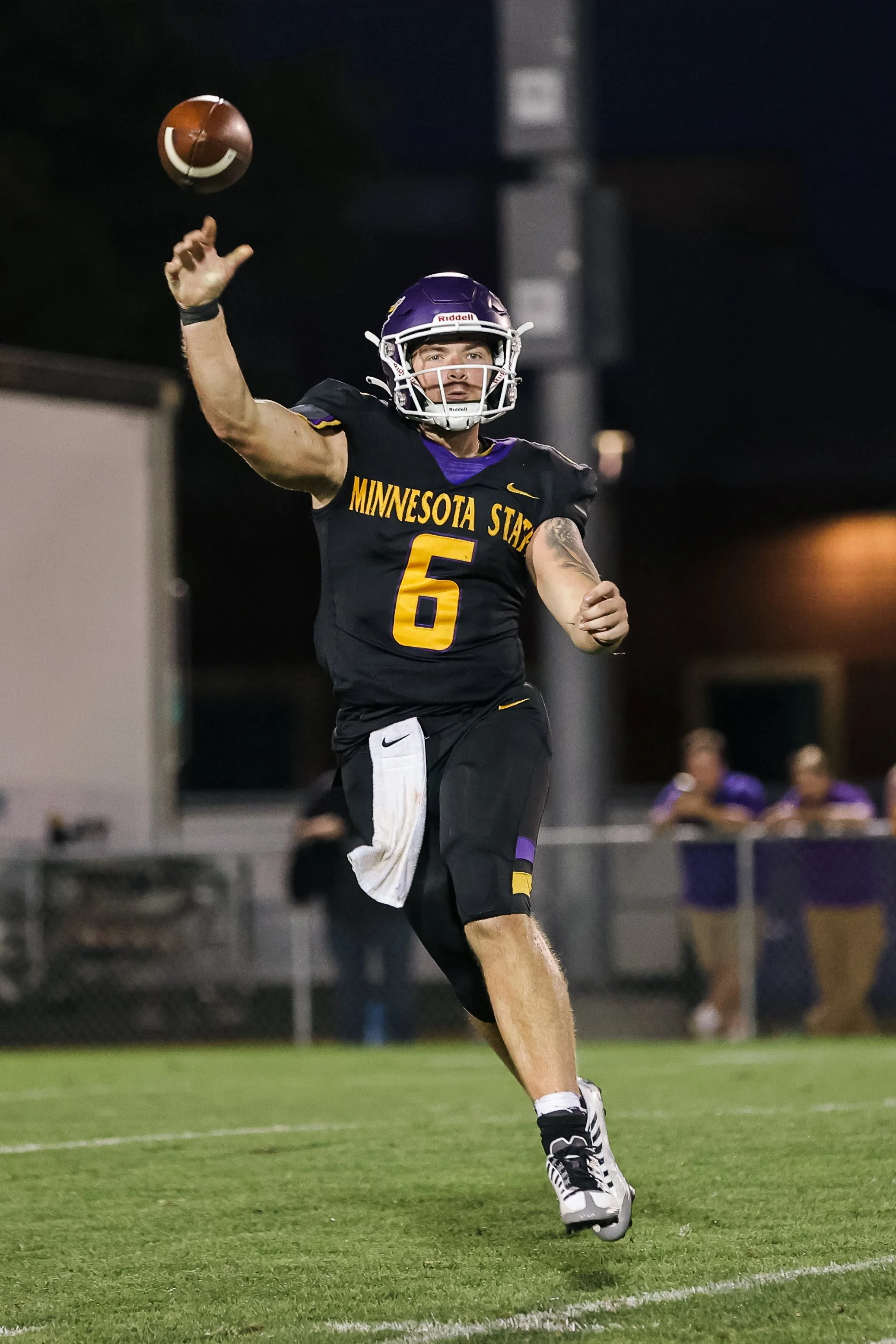 We're back passing the ball to teammate.jpg