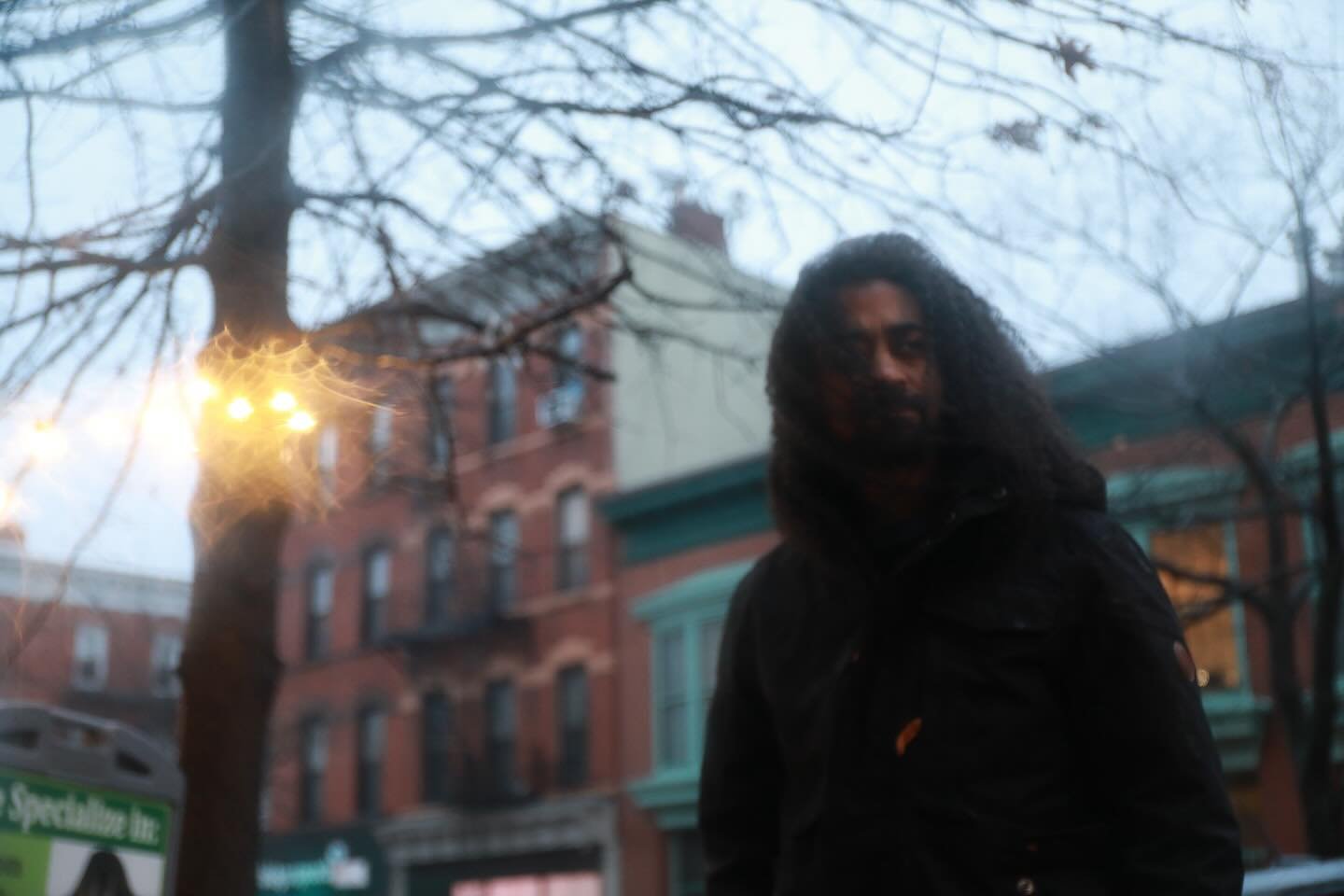 &lsquo;Darkness&rsquo; out now on all streaming platforms🕺🏽

#darkness #newmusic #darkwave #nowstreaming #indieartist #altmusic #moodyvibes #undergroundsound #nightimevibes #emotionalmusic #cinematicmusic