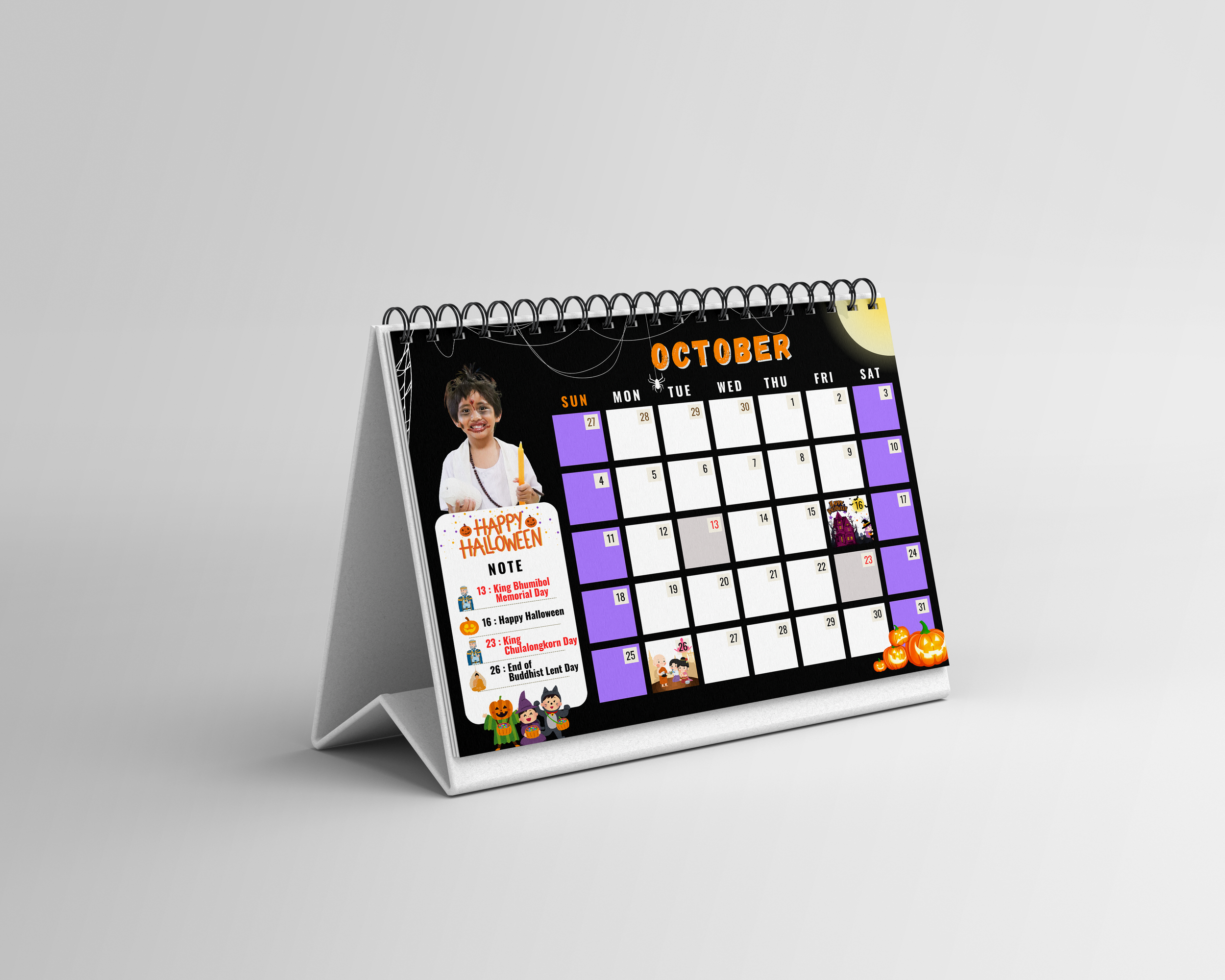 Free Desk Calendar Mockup2.png