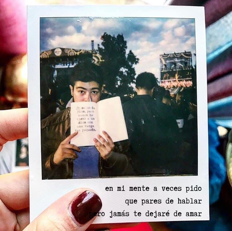 en mi mente a veces pido que pares de hablar pero jamás te dejaré de amar.png