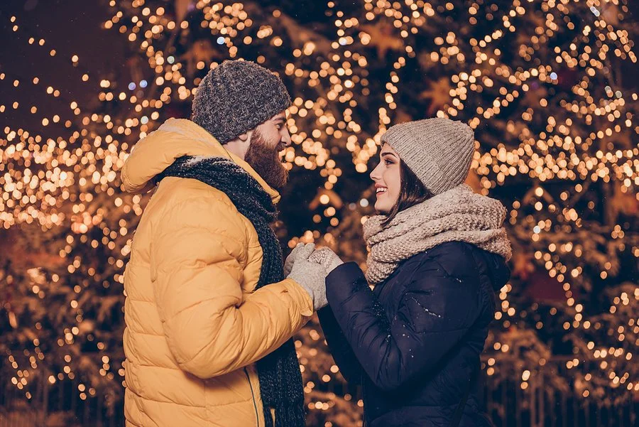 What are Some Amazing Christmas Marriage Proposal Ideas?