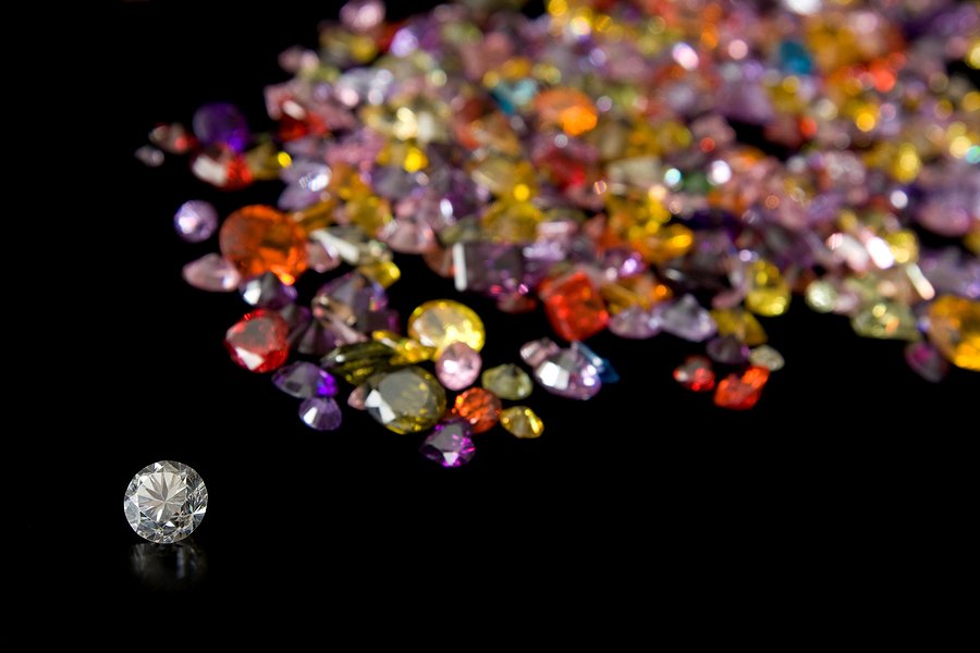Why Are Natural Gemstones Still So Popular in Fine Jewelry?