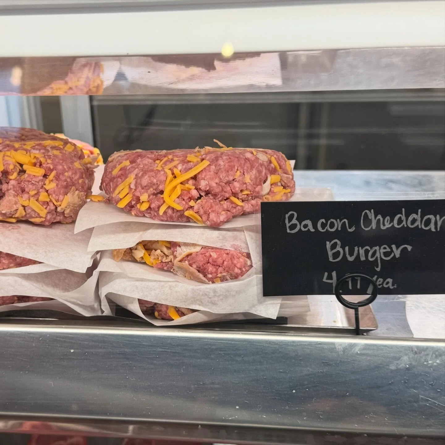 Load up for the big game! From our bacon cheddar burgers, fresh wings, hot dogs, buns and all the fixin&rsquo;s, we&rsquo;ve got everything you need for the ultimate Super Bowl spread.  Stop in this week and stock up before kickoff! 🏈 

#thesaltybut