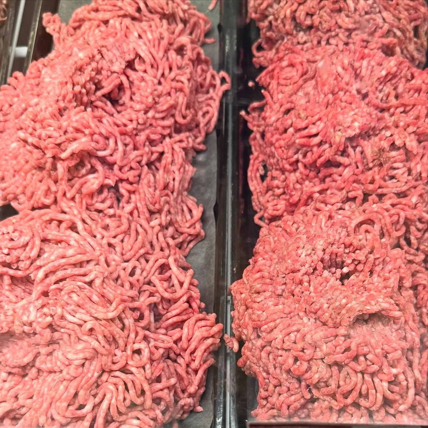 It&rsquo;s all about the ground beef around here on Tuesdays! Spaghetti, tacos, cheeseburgers, chili, stuffed peppers, sloppy joes- the possibilities are endless! Stop in for our weekly special and cook up something delicious! 

#thesaltybutcher #loc