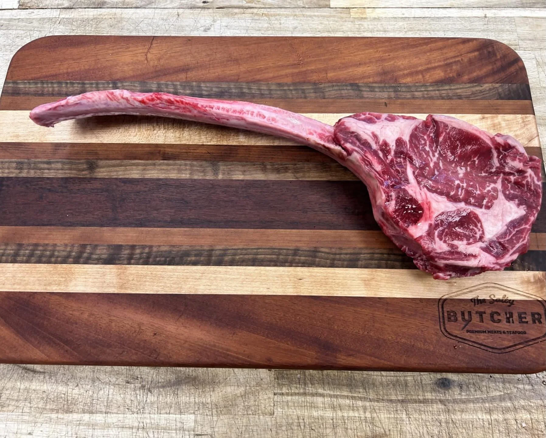 Big moments deserve big flavor. Our premium tomahawk steaks are ready for your next special occasion! 

#thesaltybutchermb #localbutcher #tomahawksteak #shoplocal #myrtlebeach