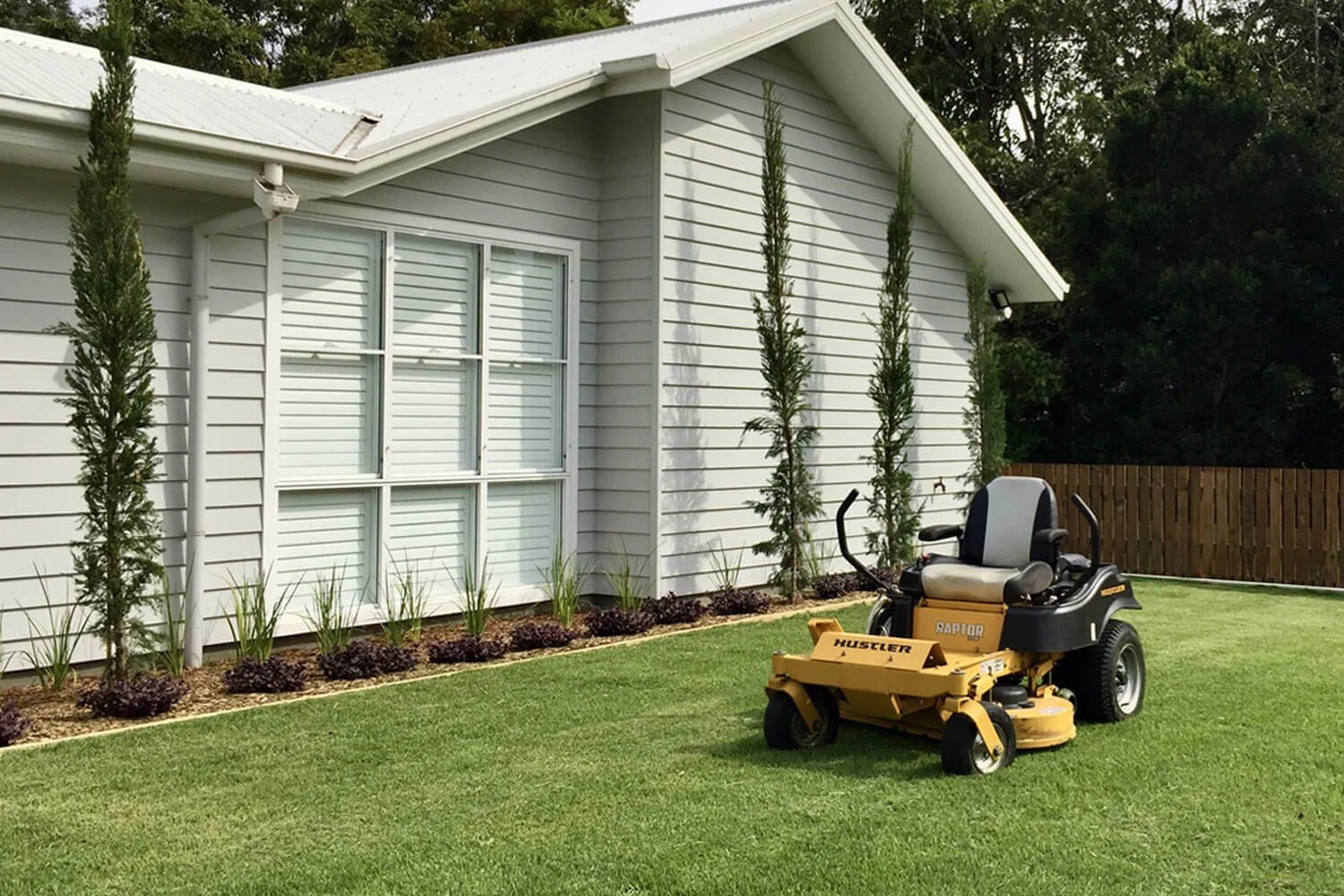 Lovelawns — Gold Coast Lawn Mowing and Garden Maintenance