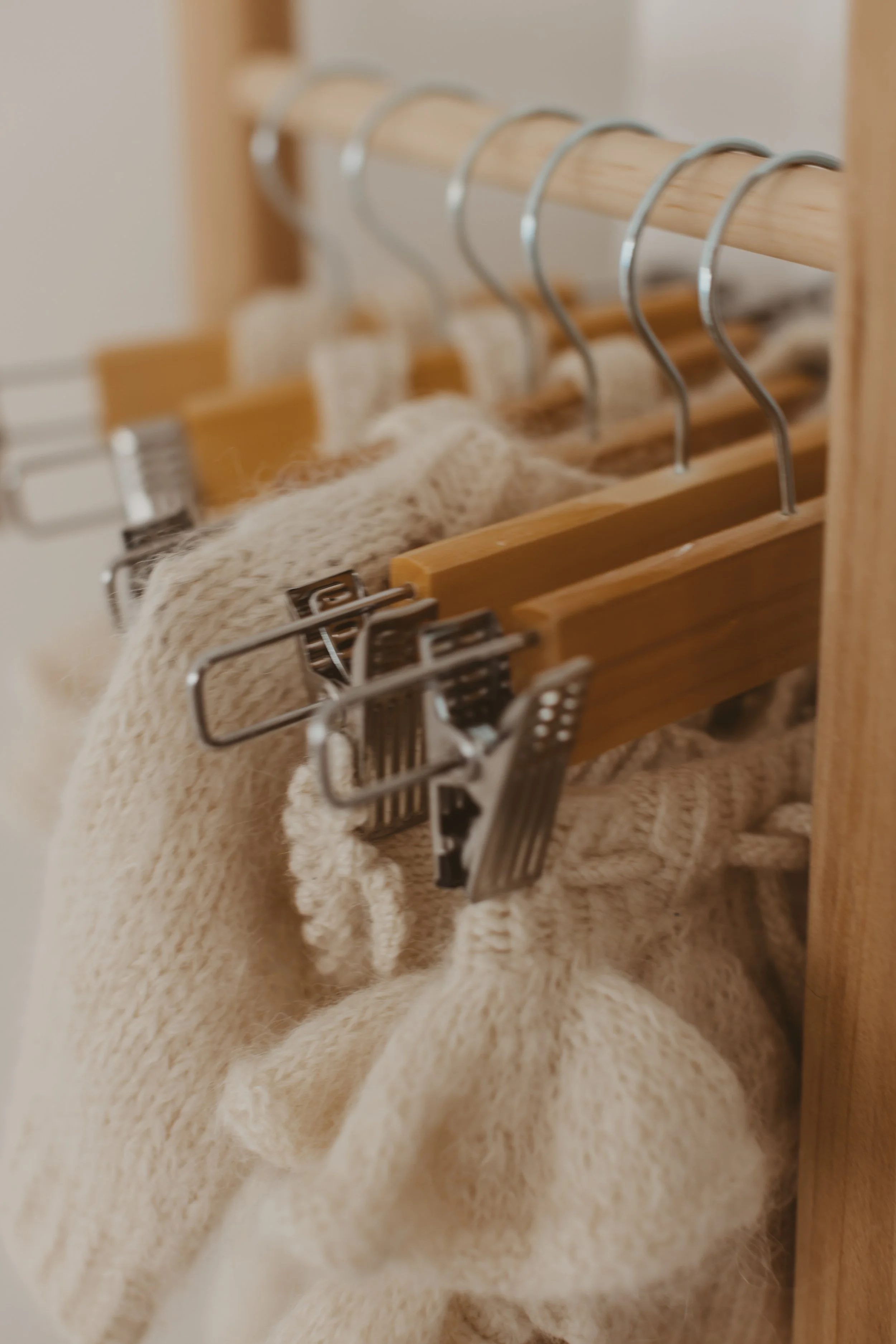 POPPY PETERSO PHOTOGRAPHY STUDIO WARDROBE-2.jpg