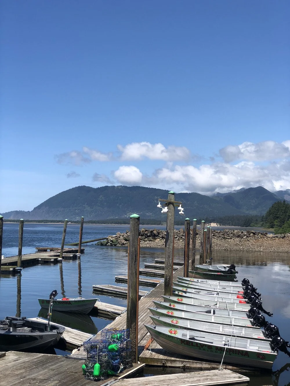 Crabbing on Nehalem Bay: A Family Adventure on the Oregon Coast