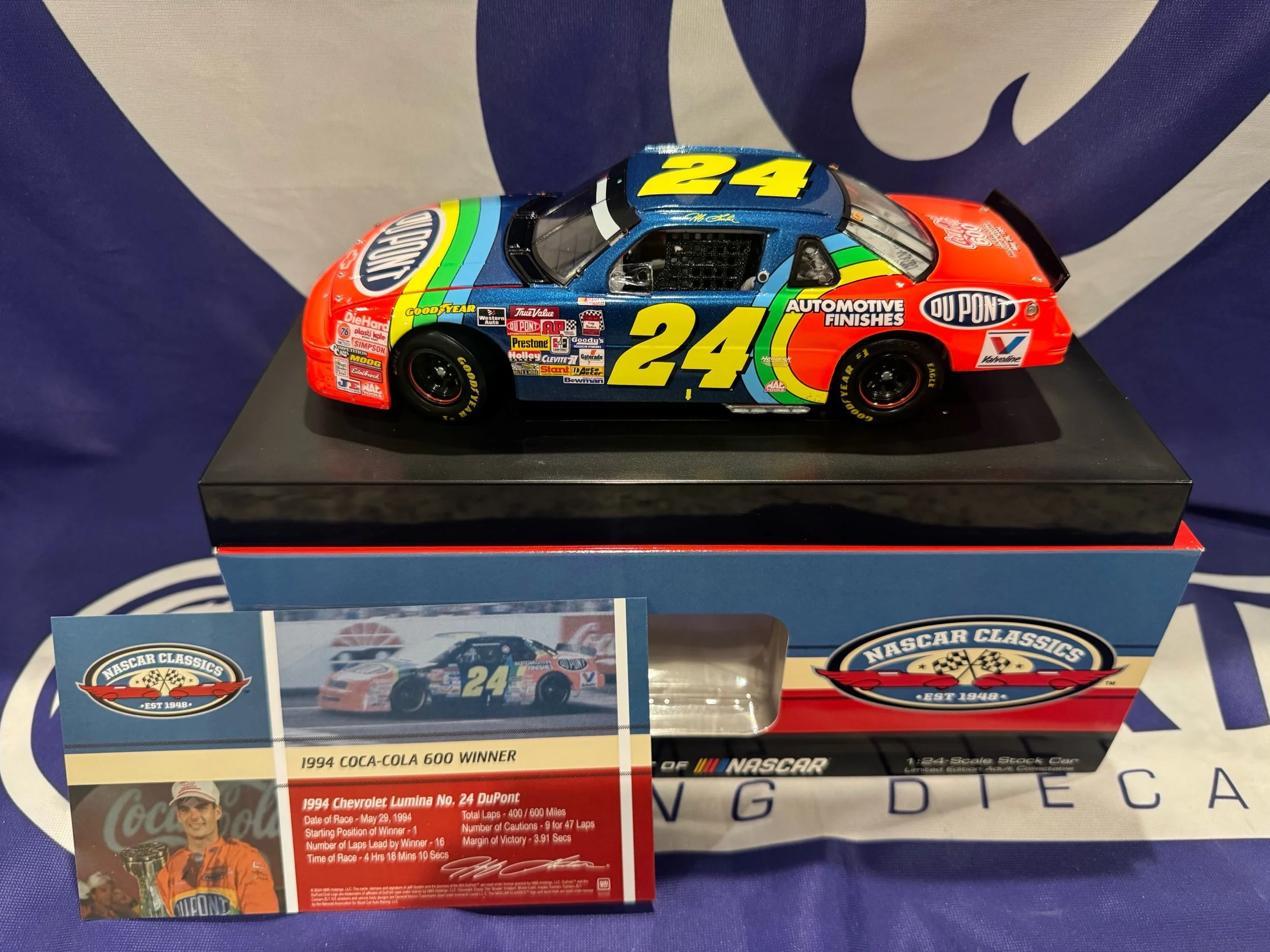 Action Racing Jeff Gordon #24 DuPont Charlotte Race WIN Die-Cast Car