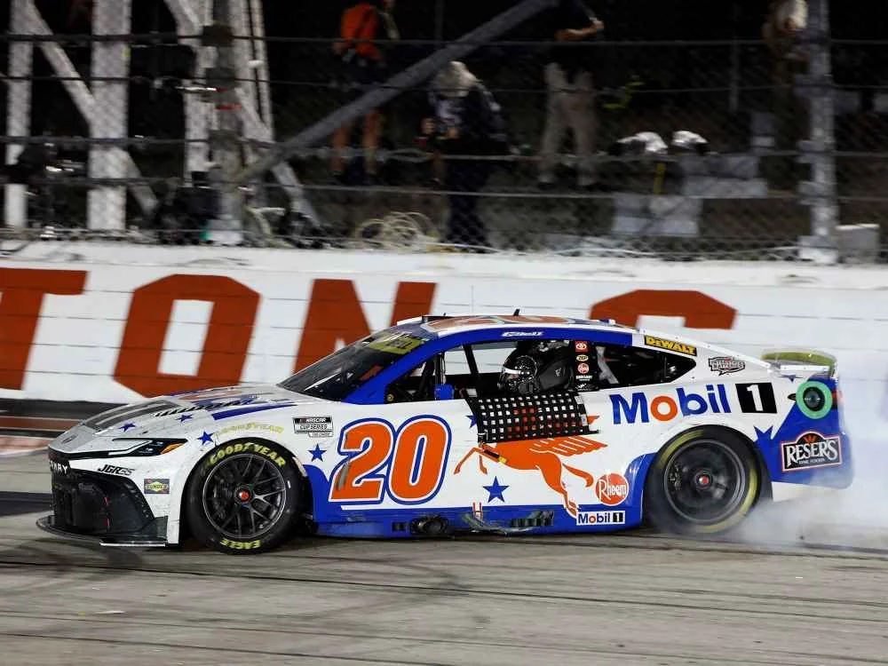 BellC-Mobil1-Darlington-RW-2026.jpg (Copy)
