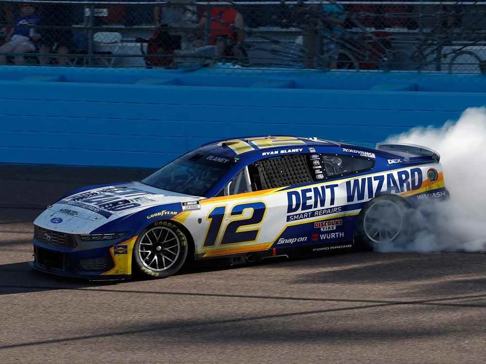 ($101.50) *Preorder* Ryan Blaney 2026 Dent Wizard Phoenix 3.8.26 Race Win 1:24 Flash Coat Silver Nascar Diecast