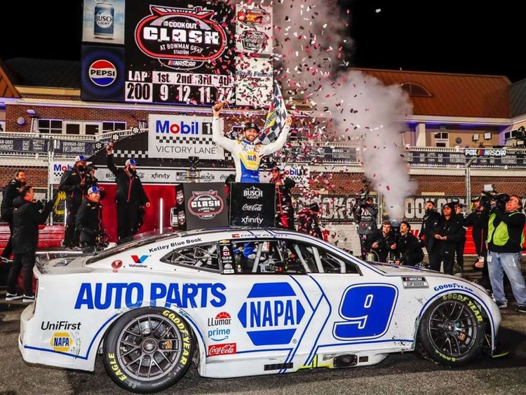 ($85.00) *Preorder* Chase Elliott 2025 Napa White Cook Out Clash 2/2 Race Win 1:24 Nascar Diecast