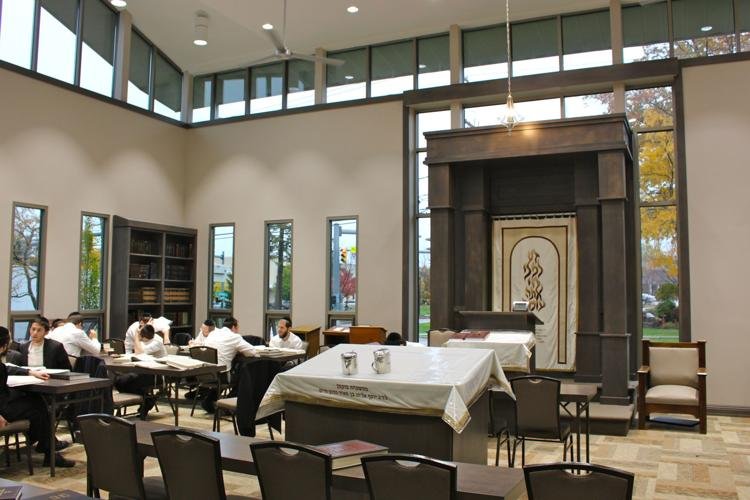 Kollel interior