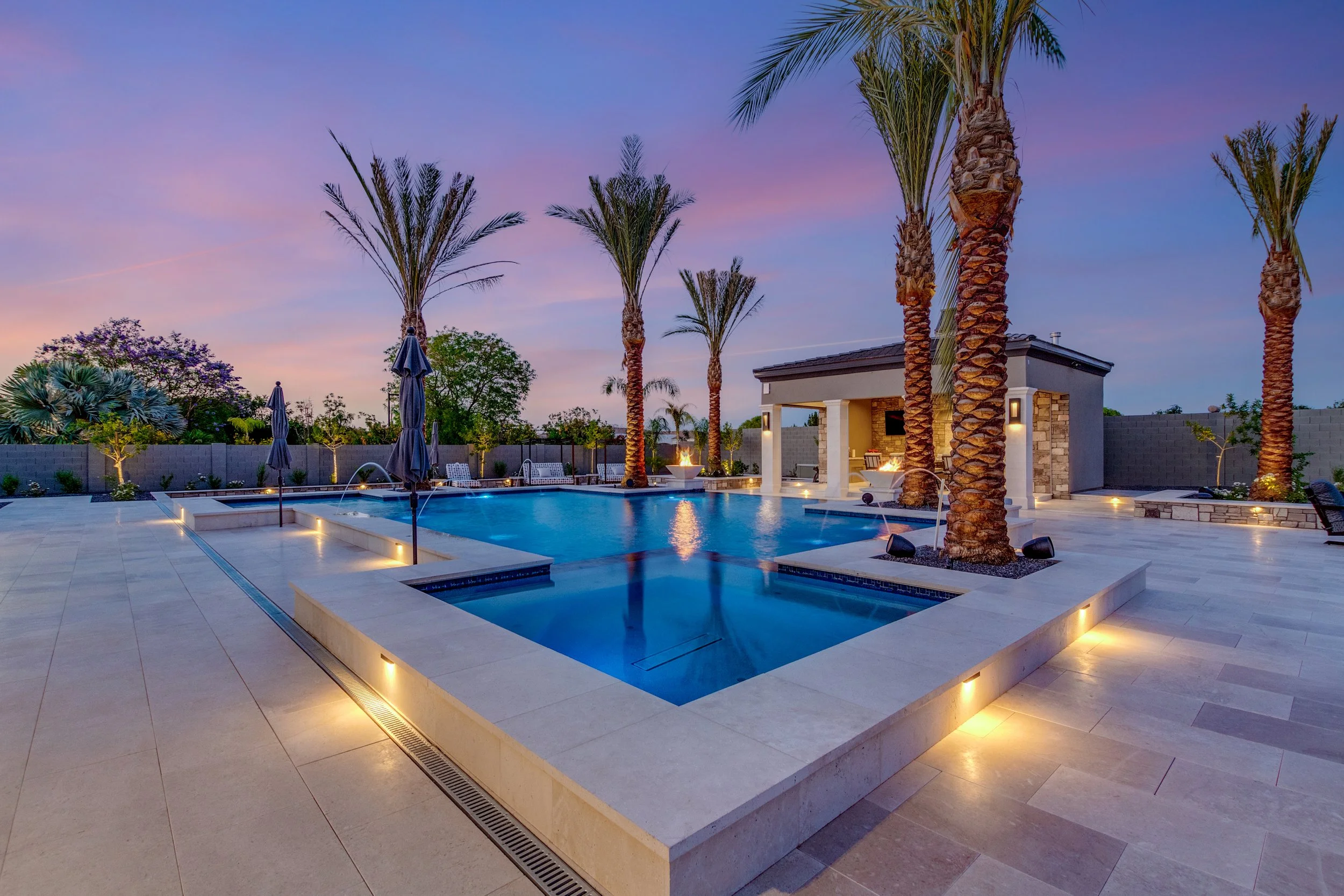 04 - Twilight Exterior.jpg