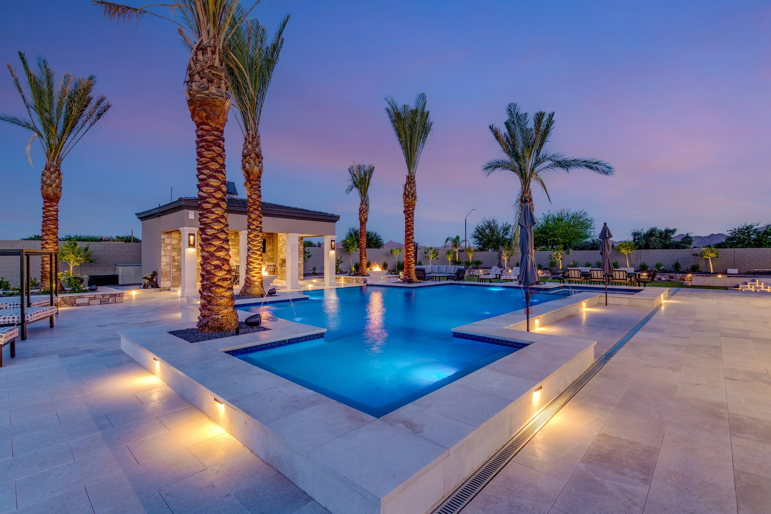 07 - Twilight Exterior.jpg