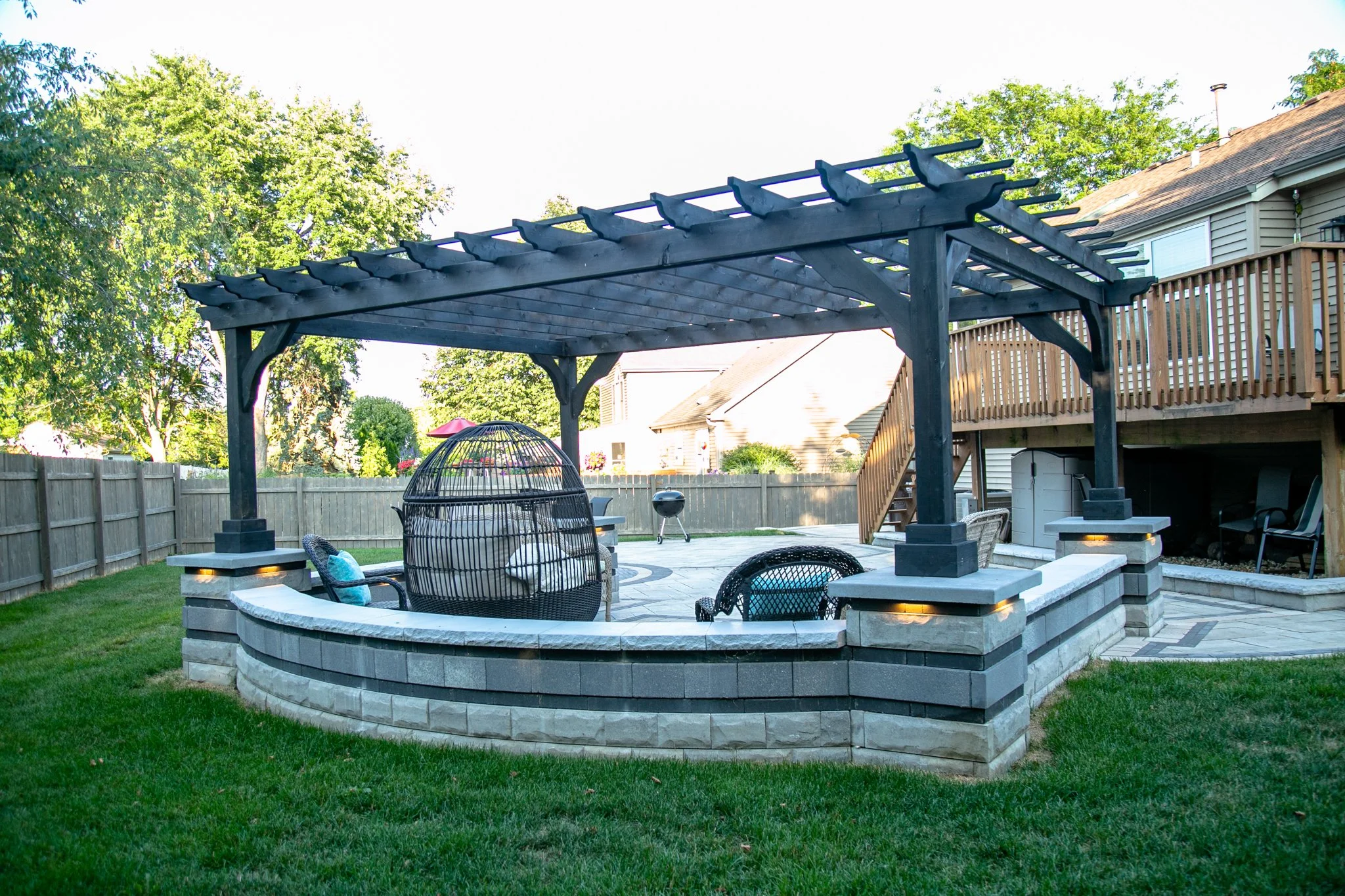 Hiring a Retaining Wall Contractor in Marengo, IL for a Wall That Has to Do Two Jobs