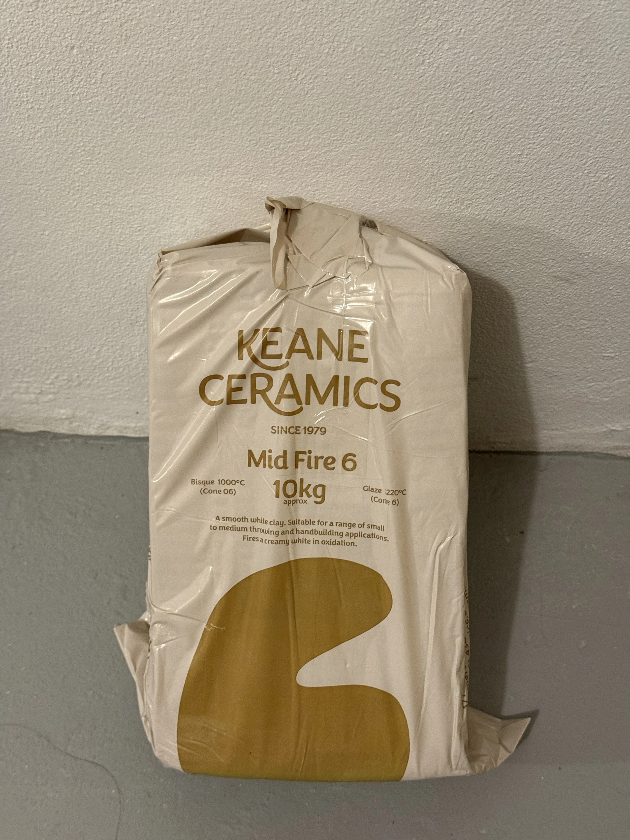 Keane Midfire 6 White 10kg Clay