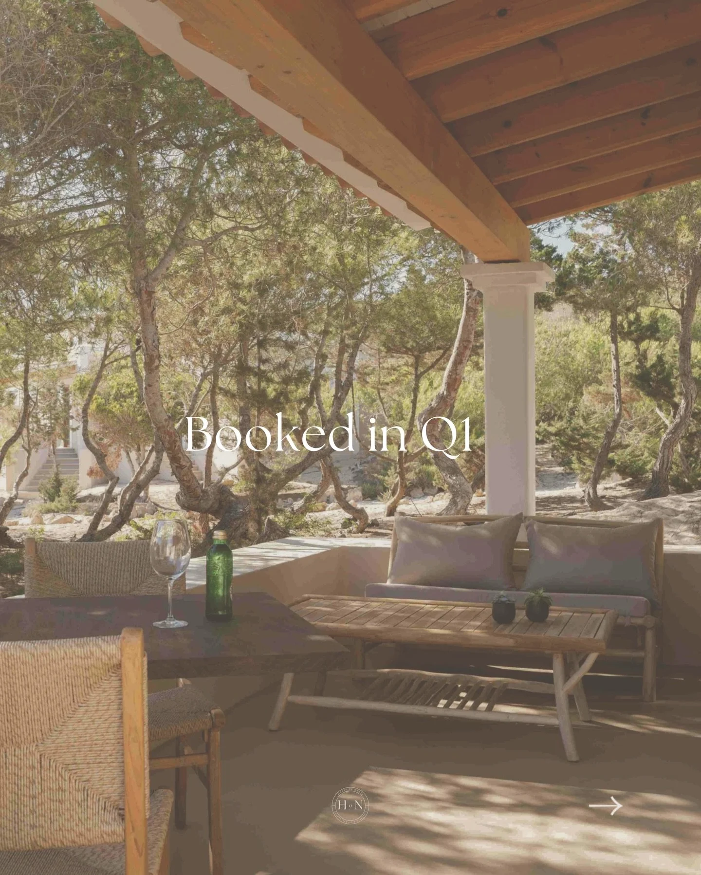 What did I book for my clients so far this year? ✈️

As we wrap up Q1 I look back on a pretty good quarter with plenty of amazing destinations booked for my clients. Here I am sharing a small selection of my bookings.

Going into Q2 I am working on a