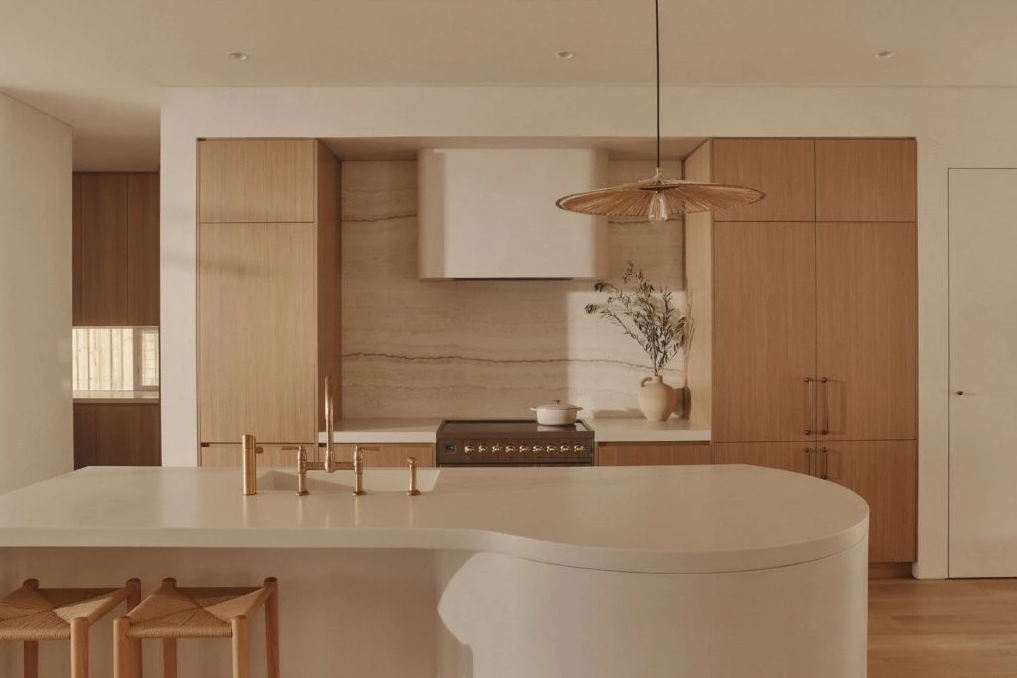 Kitchen with NAVENEER Lamora veneer by New Age Veneers, highlighting a sophisticated and modern design