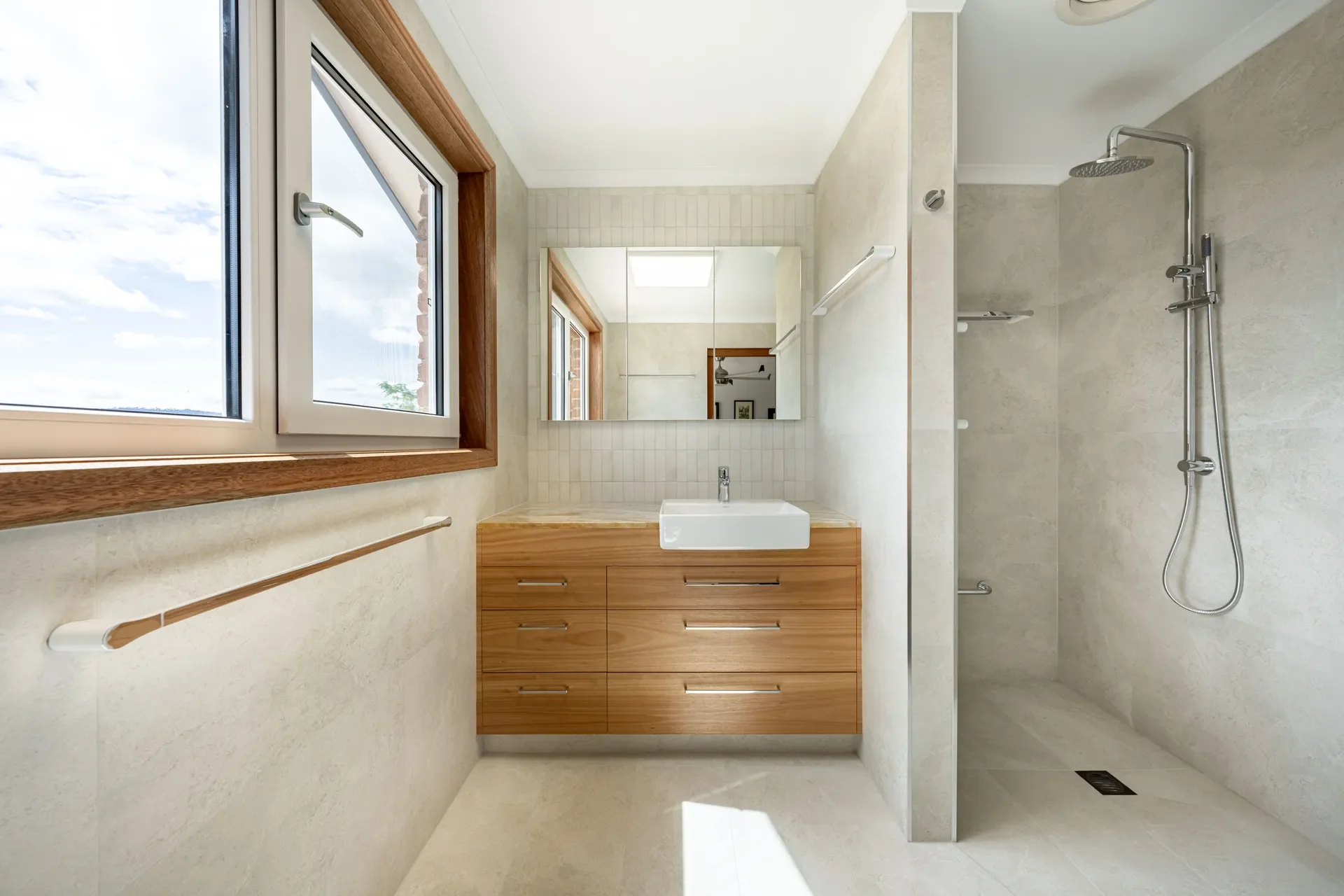 Vanity&LinenJoineryCalwell-Asmbl (2).webp