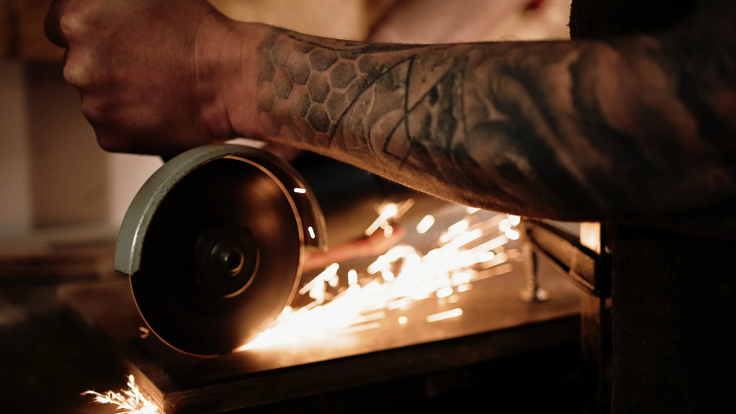 Skreppa Knives Screengrabs - 6.jpg