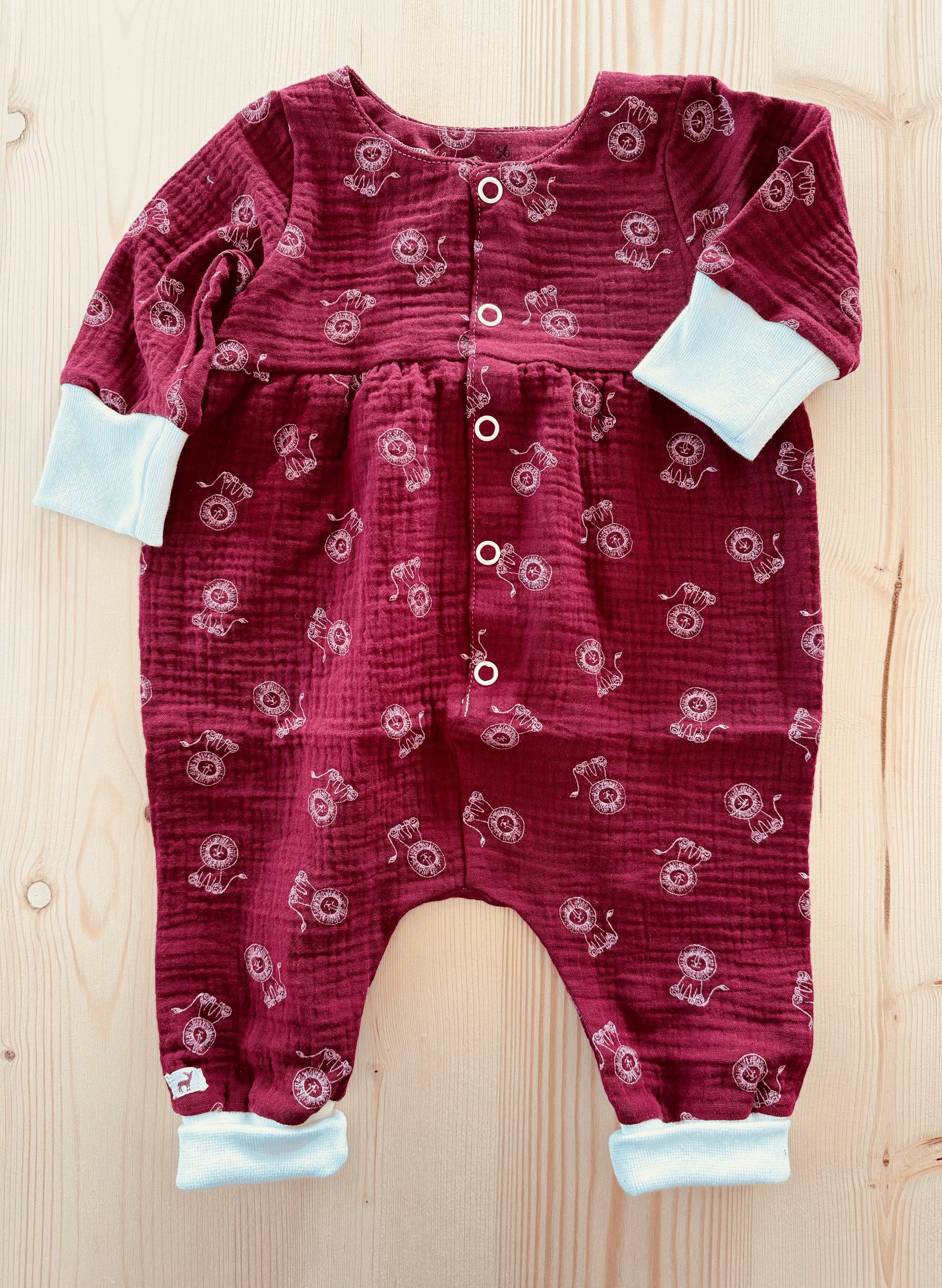 Jumpsuit Löwe