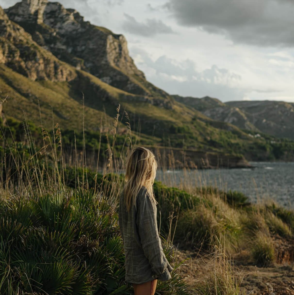 anna-heupel-outdoor-lifestlye-foto-produktionen-deutschland.jpg