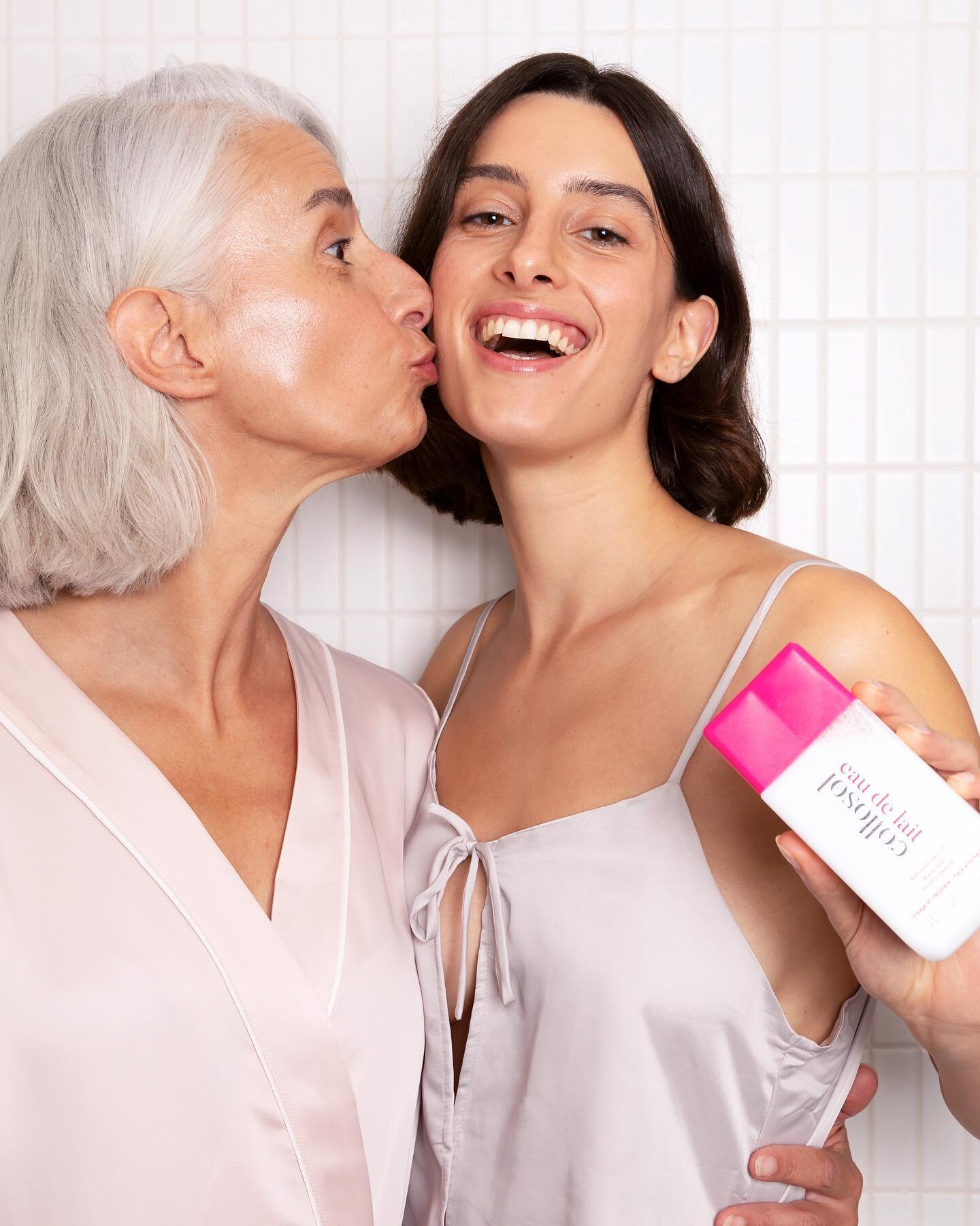 Mother&rsquo;s Legacy, beauty ritual with @collosol

Production &amp; DA : @somewherecreatives
Photographe : @_maevamarie 
Model : @aurelielacombe_ &amp; @lejournaldelaro 
MUA : @gbh.makeup