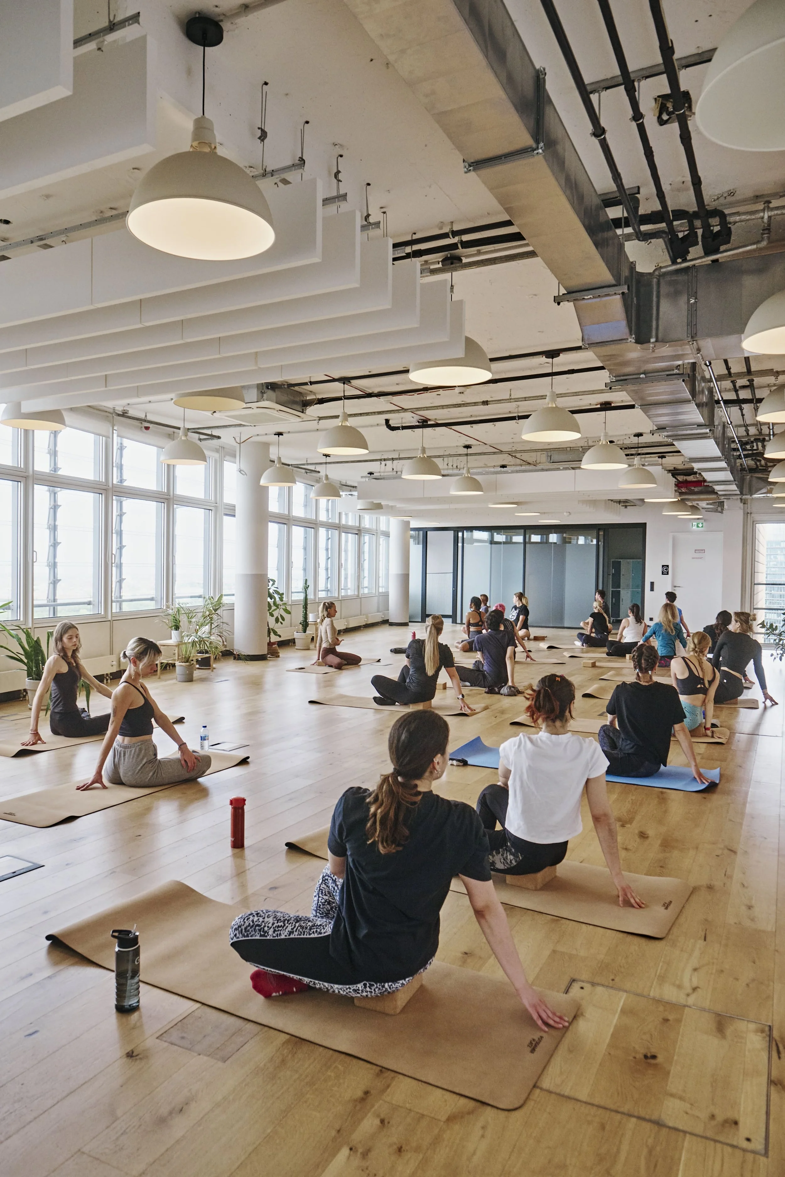 20250522_Potsdamer_Platz_YOGA_SESSSION_119-min.jpg