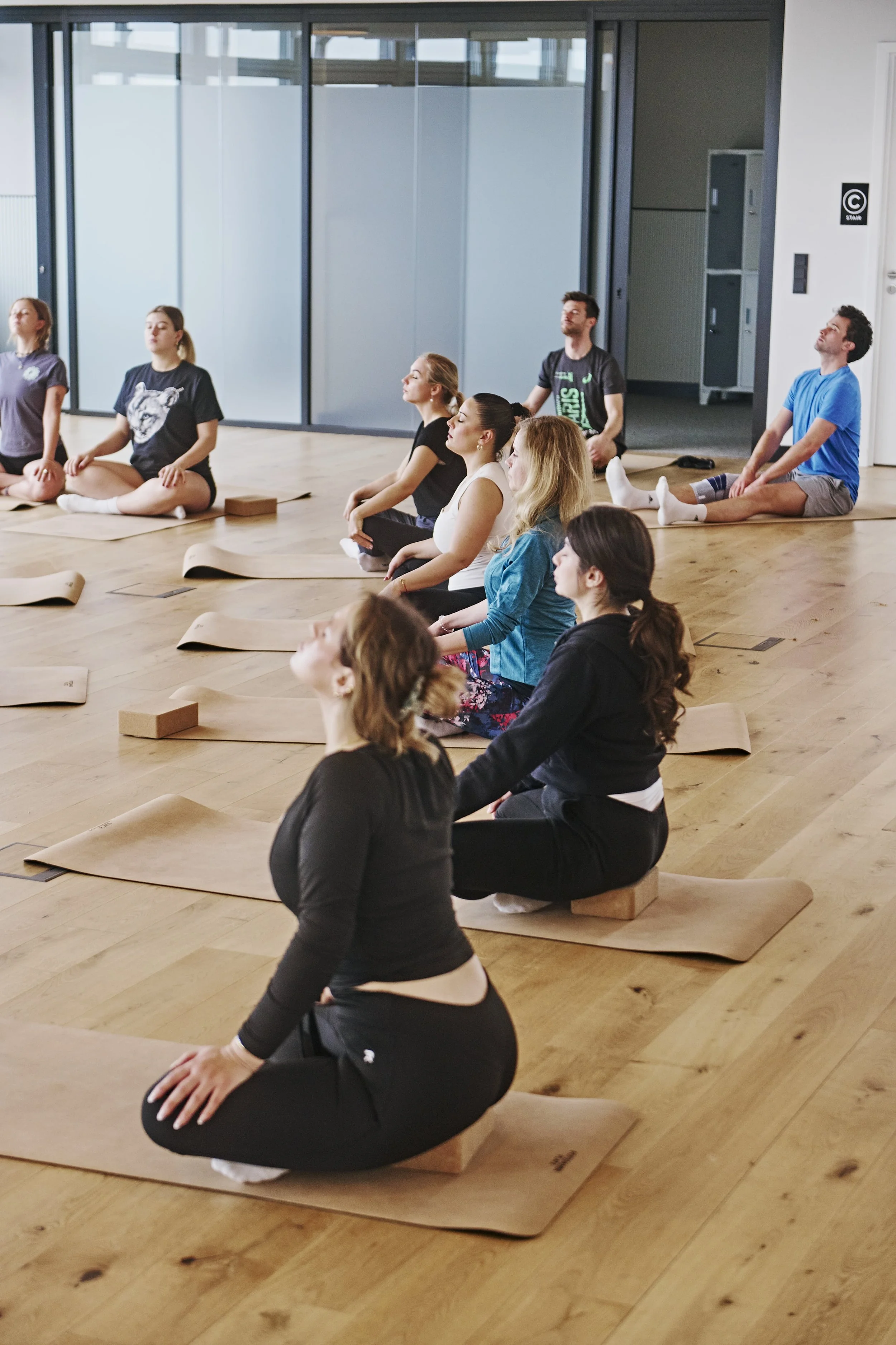 20250522_Potsdamer_Platz_YOGA_SESSSION_086-min.jpg