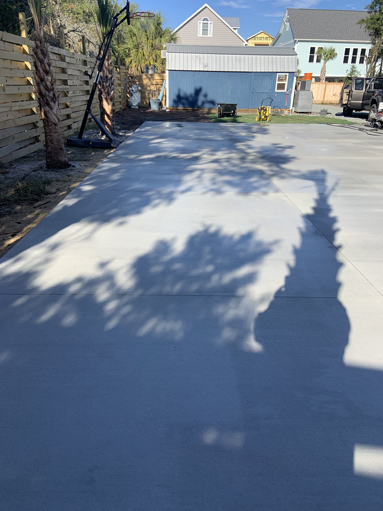 Carolina Beach, North Carolina pickleball court repair and resurface before