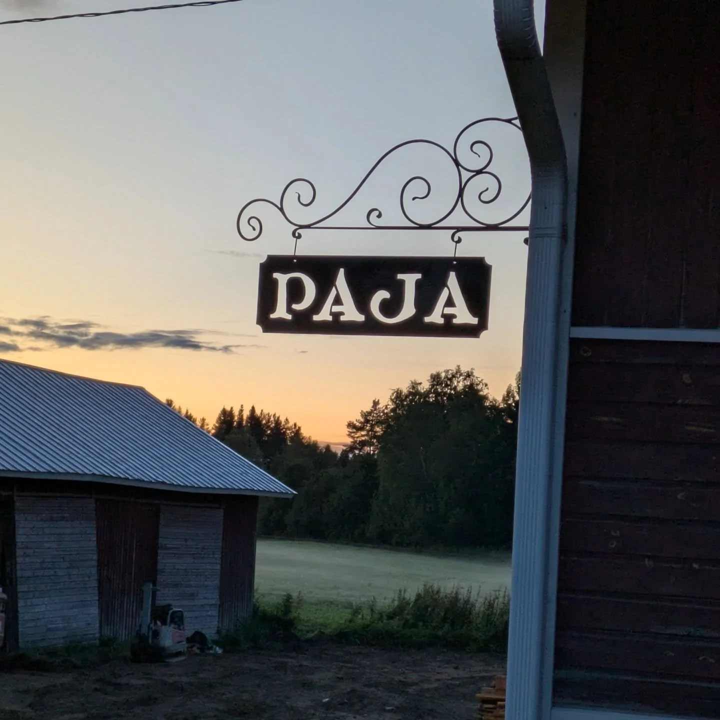 Special project, a sign for my new blacksmiths shop.
.
.
.
#blacksmith #sepp&auml; #handmade #handforged #sign #paja
