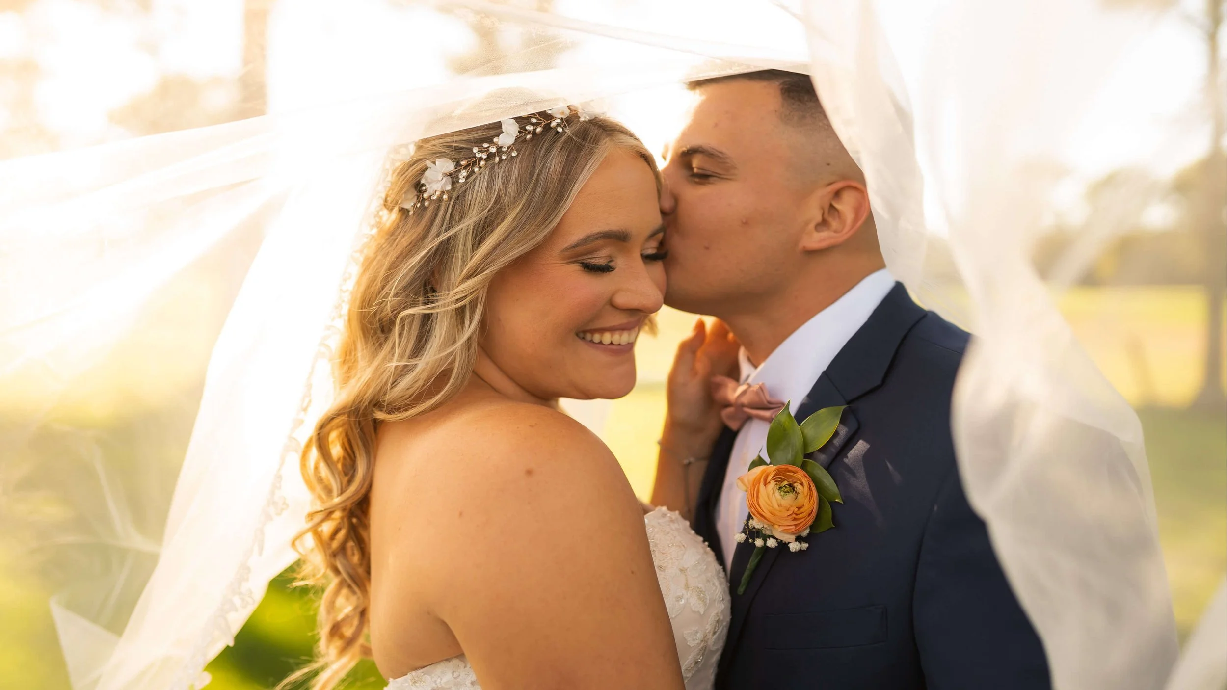 High School Sweethearts!! Elizabeth and Anthony's Wedding Film @swanlakecaterers