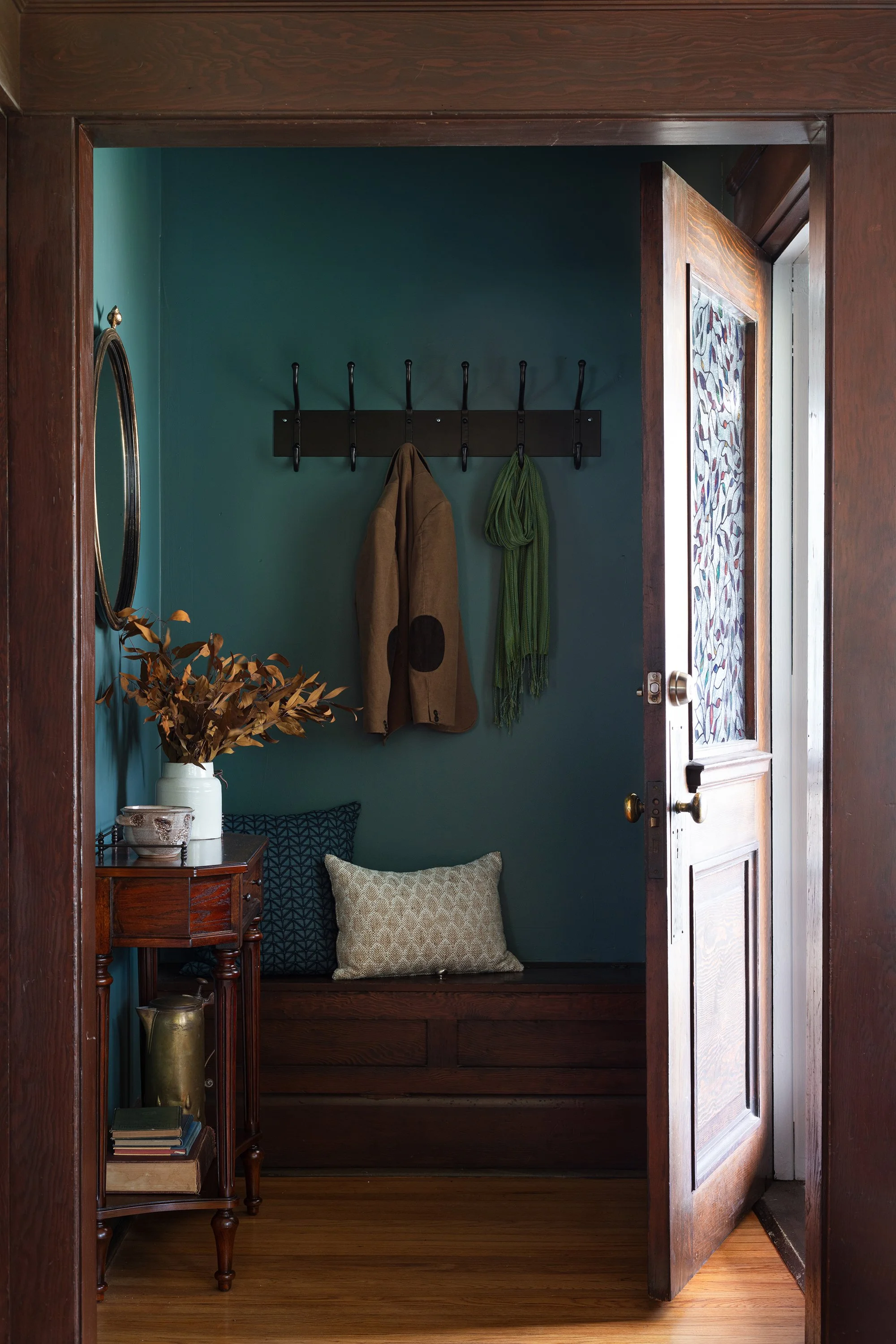 Moody-Entry-Lifestyle-Interior-Design.jpg