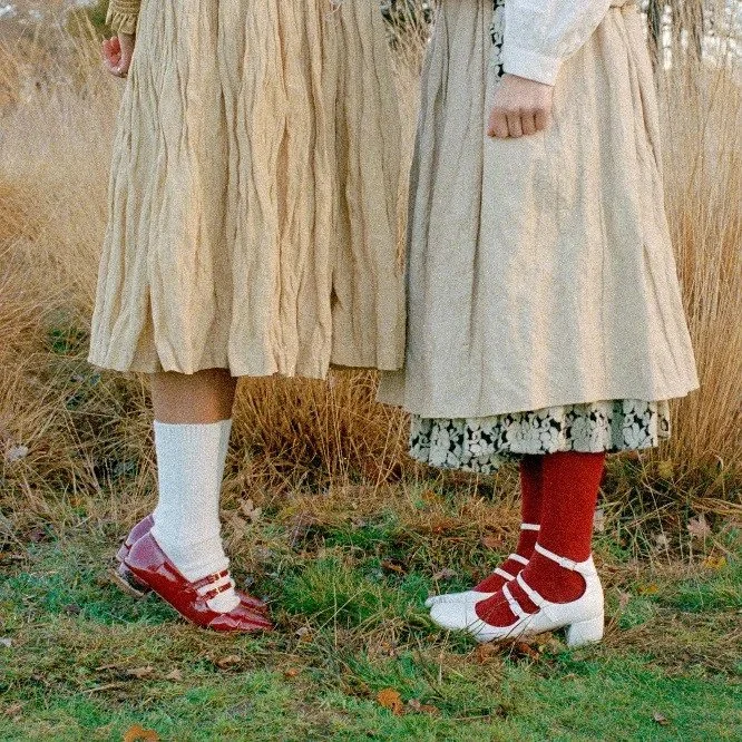 Essence Martins - Please Don’t Wake Me