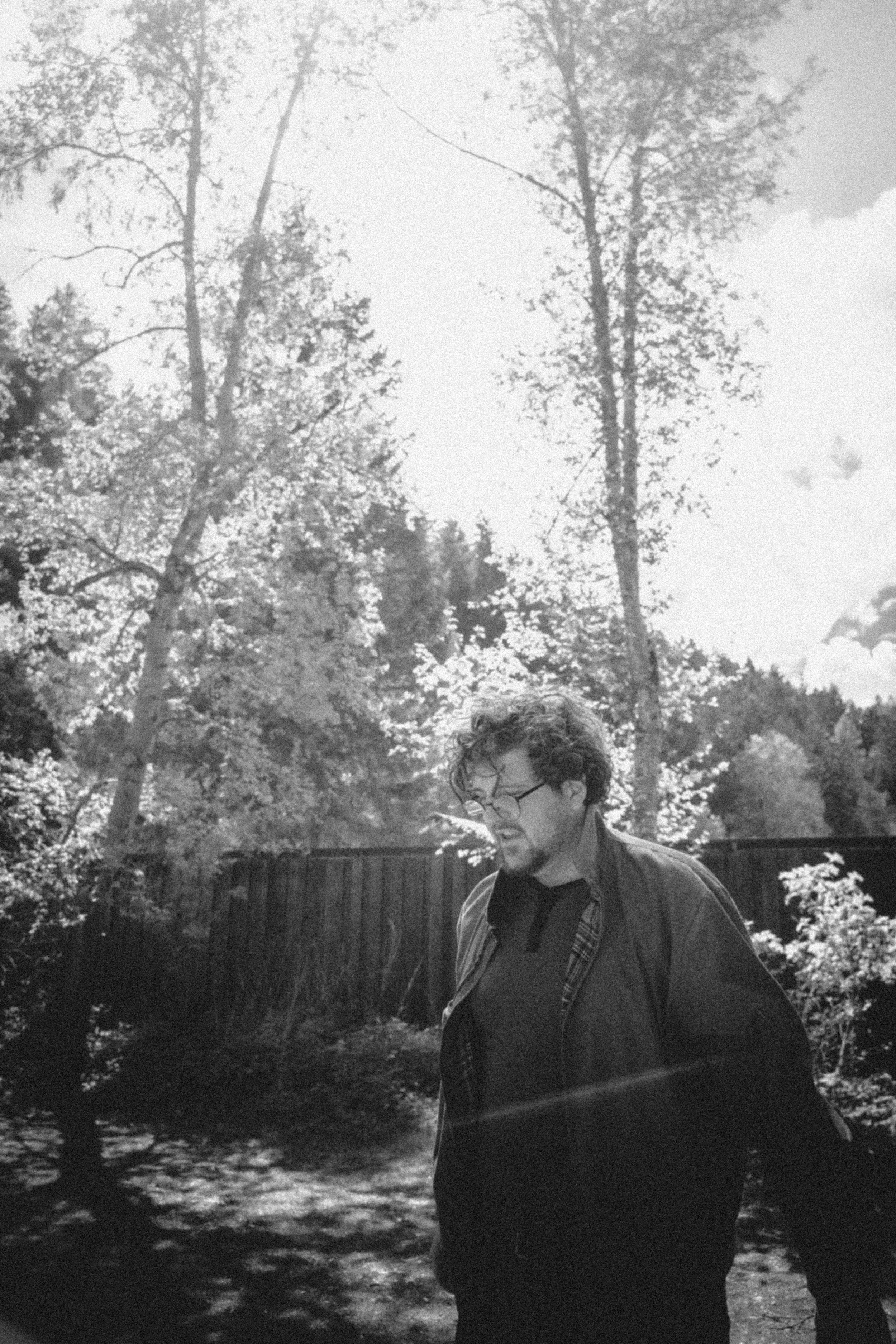 TOM JOSEPH - FOTOSHOOT 2025- black/white — Flowing Frames