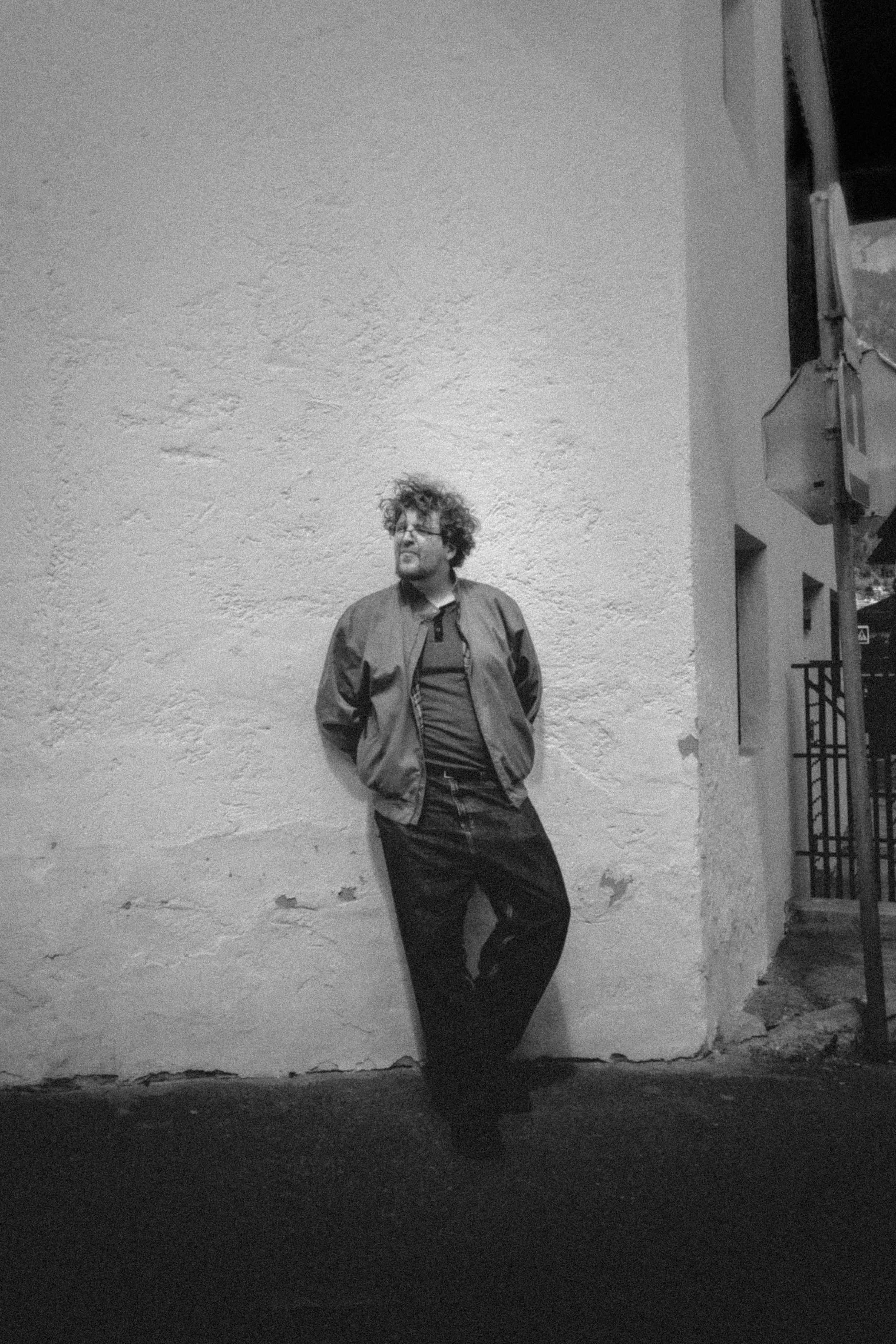 TOM JOSEPH - FOTOSHOOT 2025- black/white — Flowing Frames
