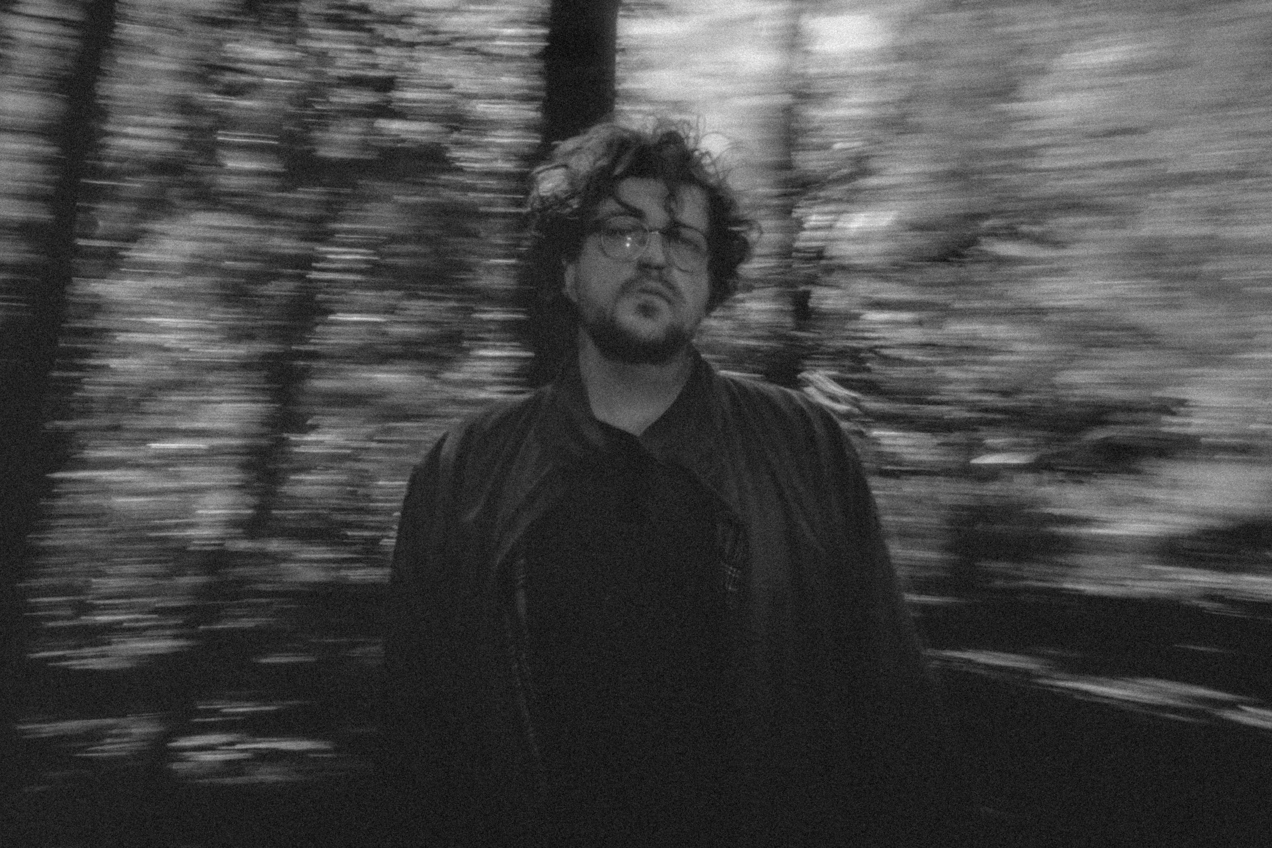 TOM JOSEPH - FOTOSHOOT 2025- black/white — Flowing Frames