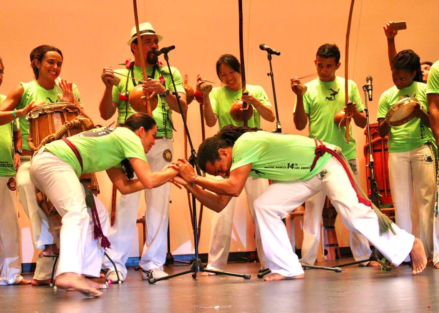 Part of what I love about capoeira is witnessing and being part of my fellow capoeira brothers&rsquo; and sisters&rsquo; journey and evolution ✨🤸&zwj;♂️🤸🏽✨

Capoeira is deeply transformational and the power of community is a precious gift&hellip;a